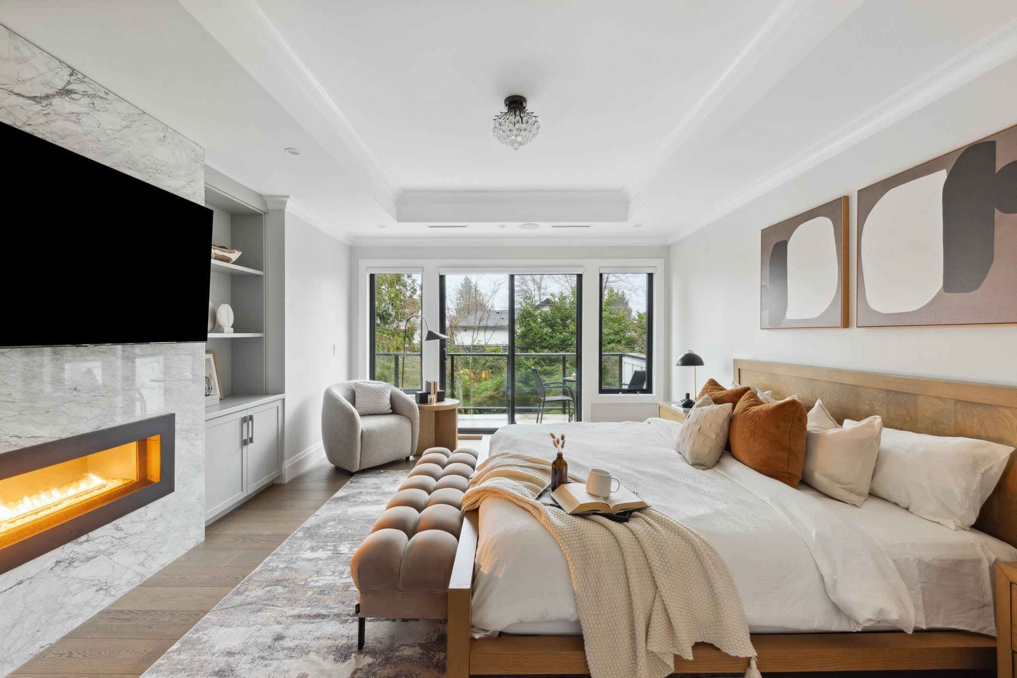 Listing image of 939 FOREST HILLS DRIVE