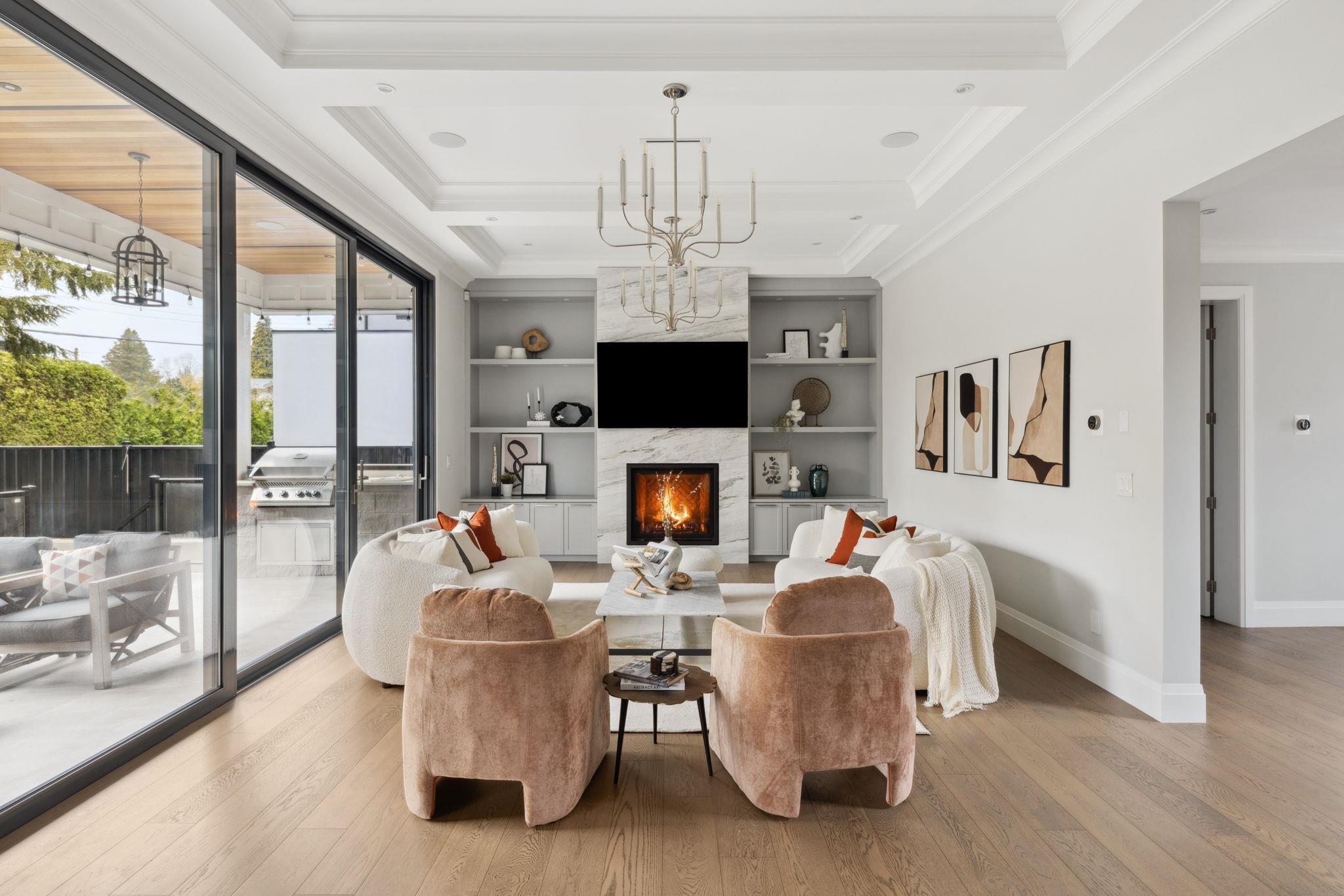 Listing image of 939 FOREST HILLS DRIVE
