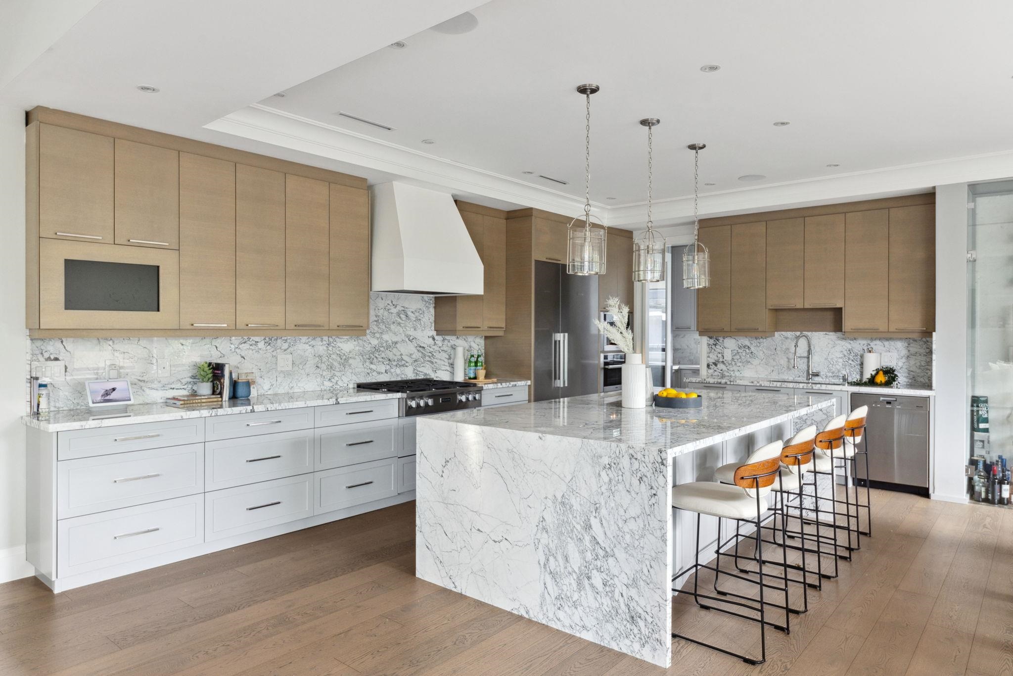 Listing image of 939 FOREST HILLS DRIVE