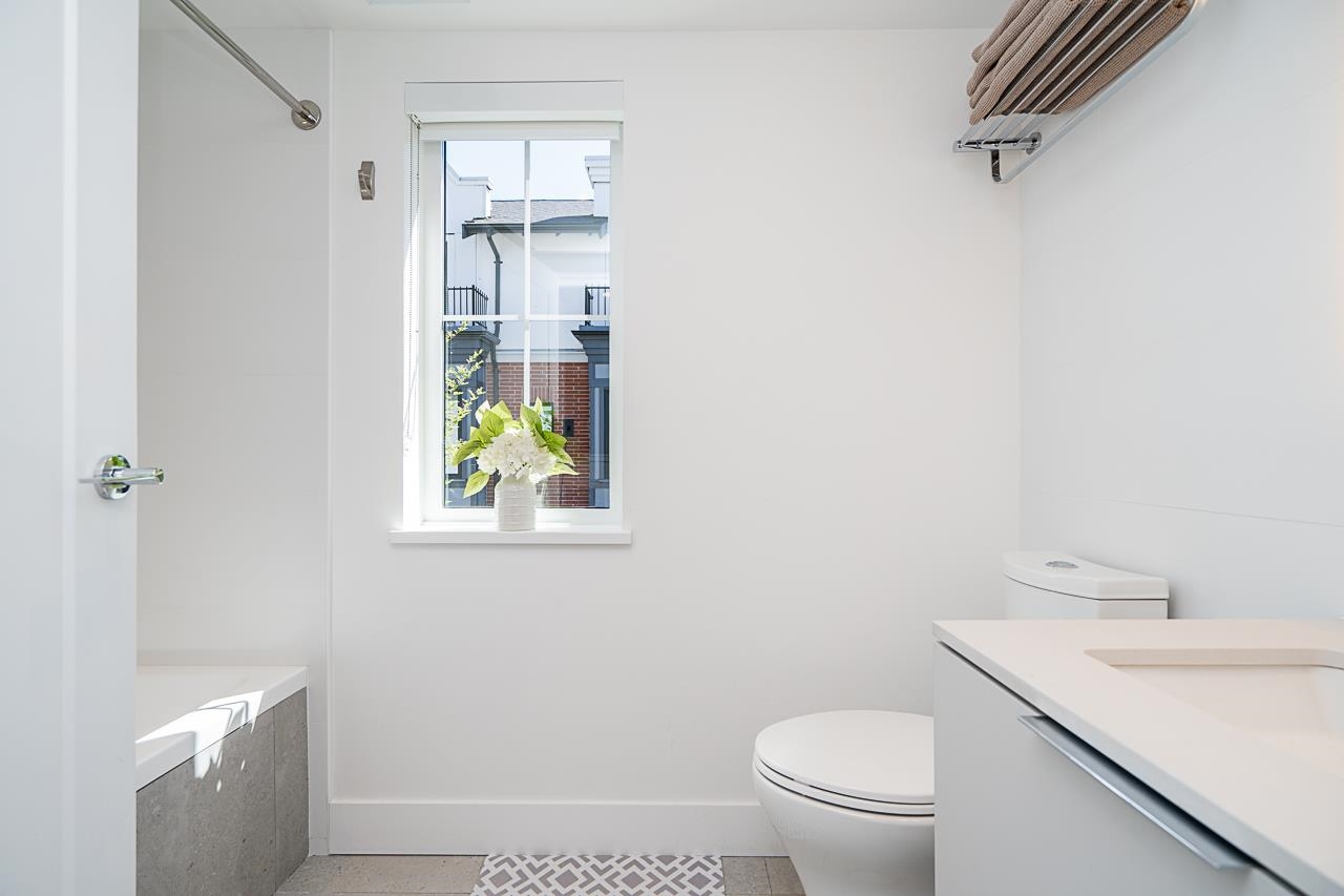 Listing image of 119 2070 CURLING ROAD