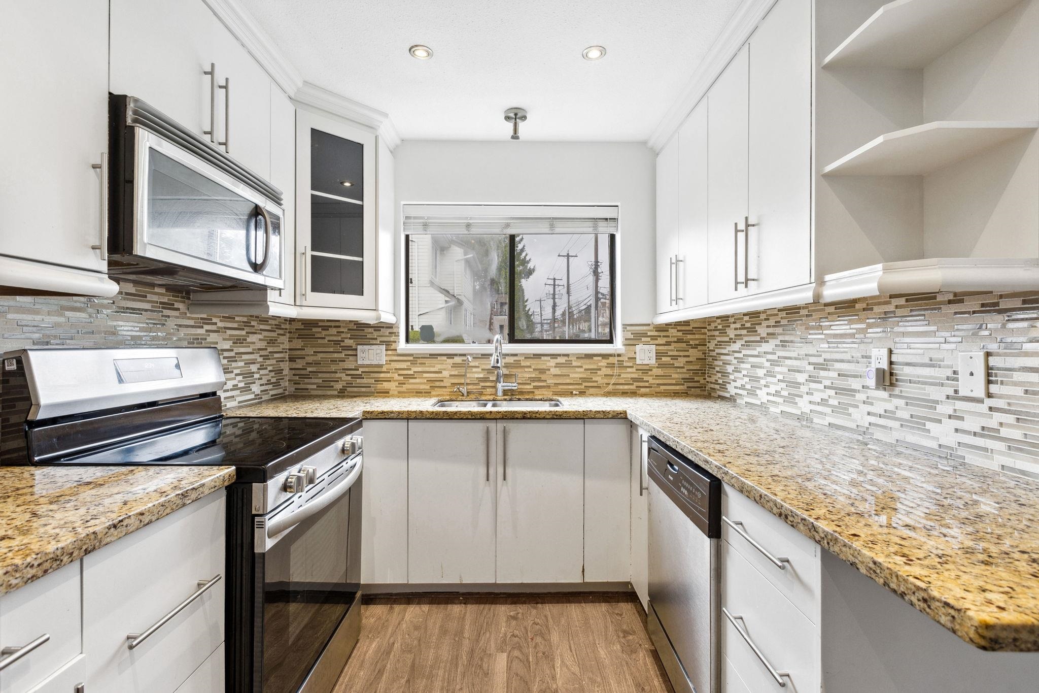 Listing image of 311 ST. ANDREWS AVENUE