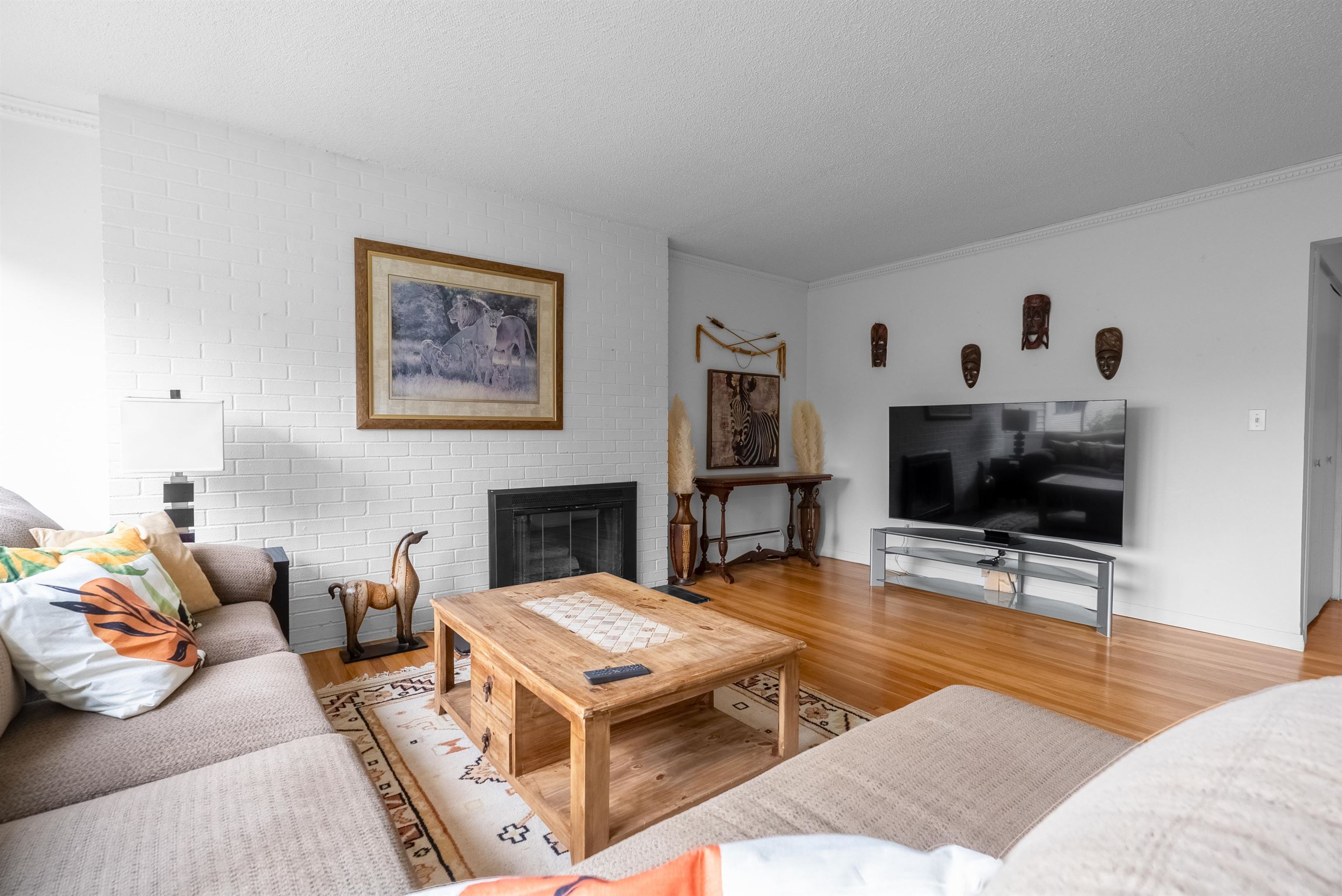 Listing image of 854 WESTVIEW CRESCENT