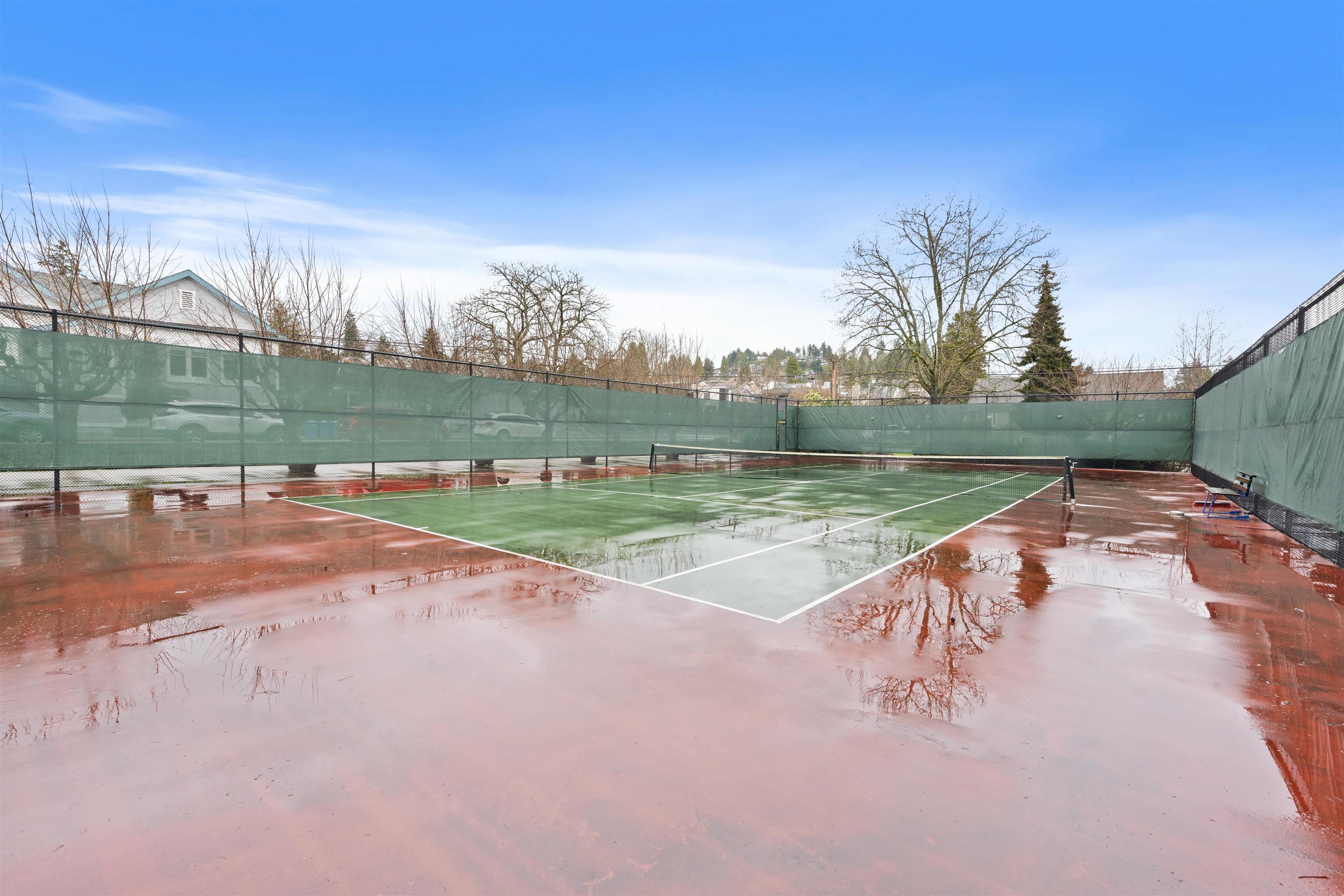 Listing image of 402 555 13TH STREET