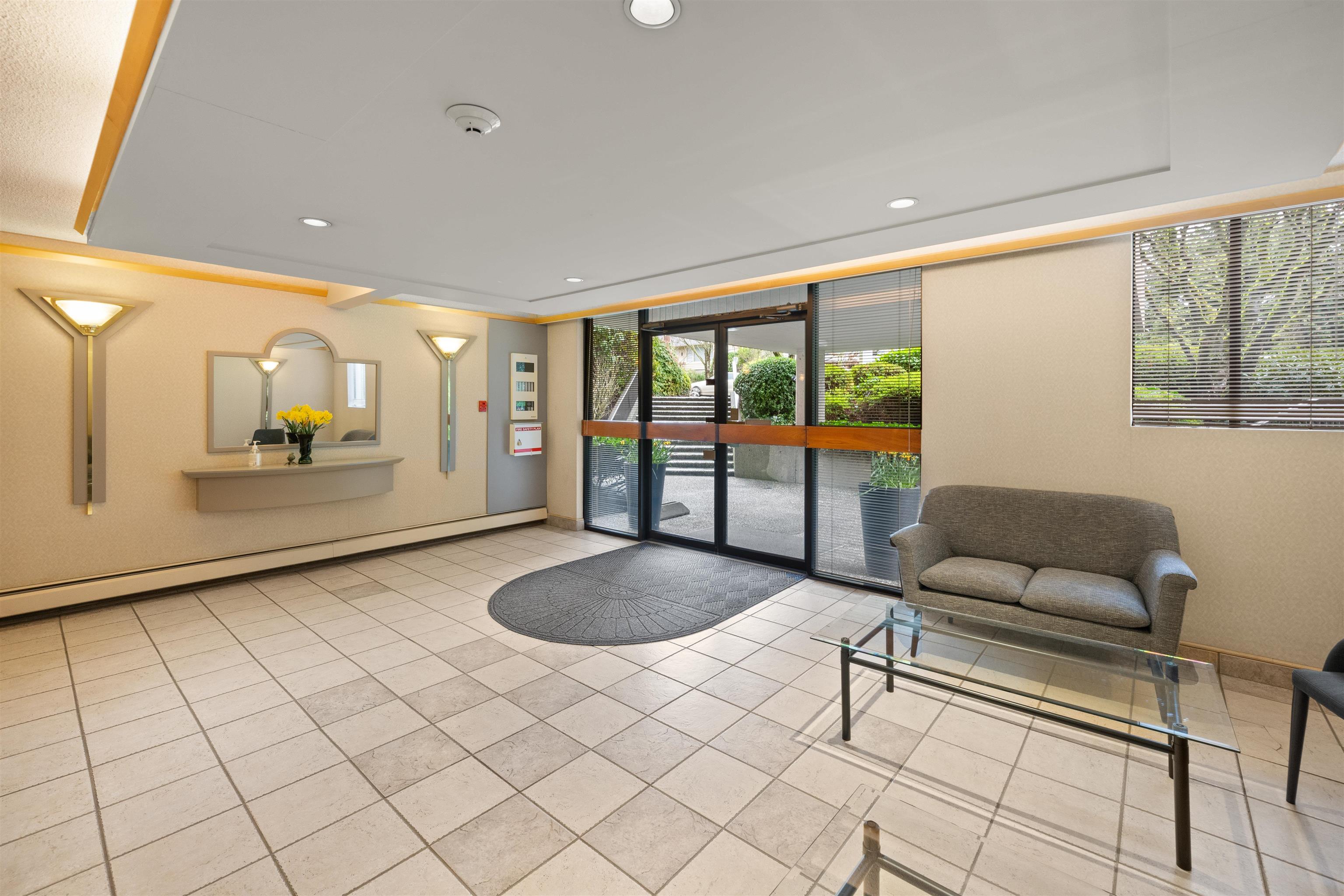 Listing image of 402 555 13TH STREET