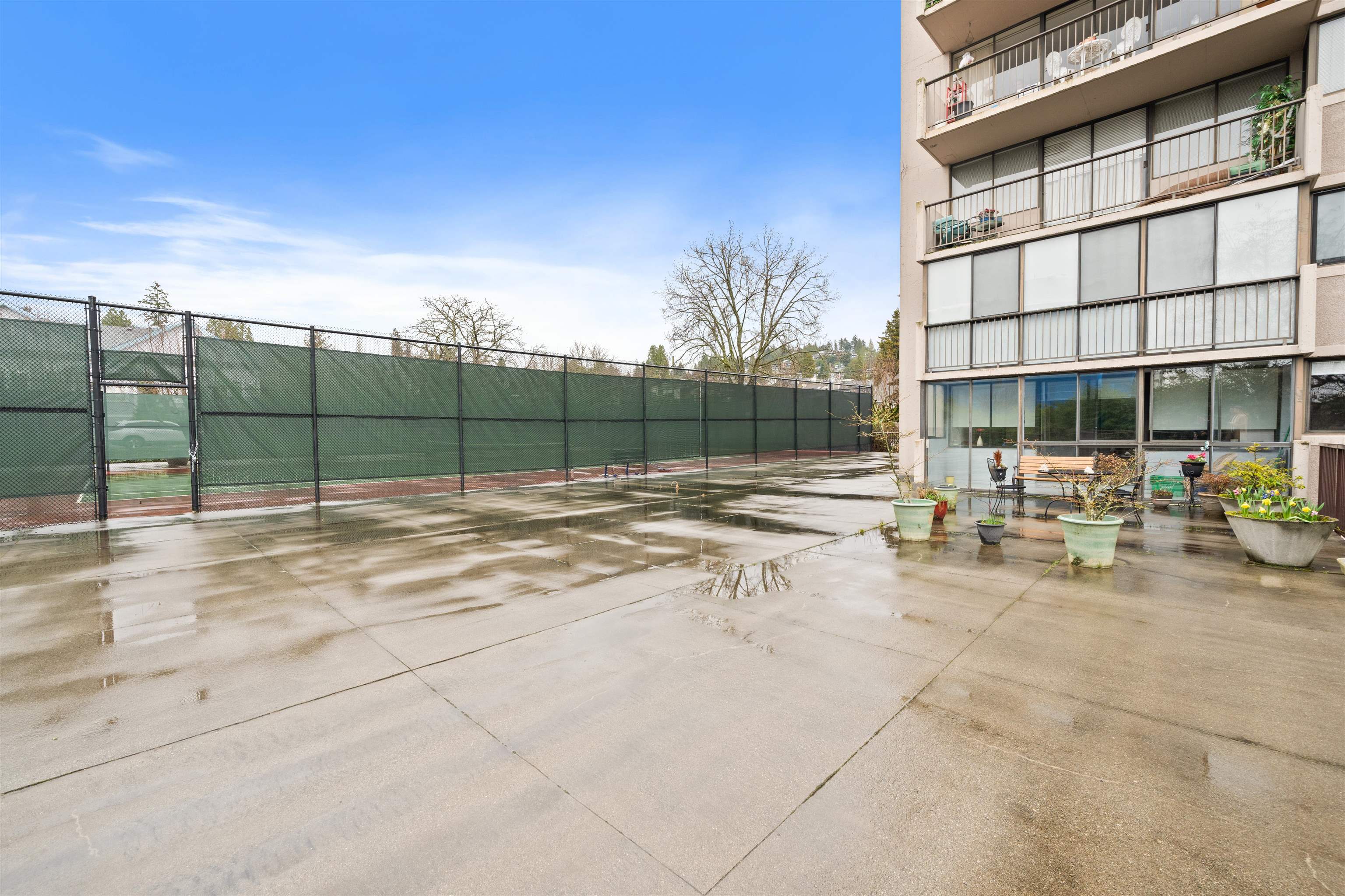 Listing image of 402 555 13TH STREET