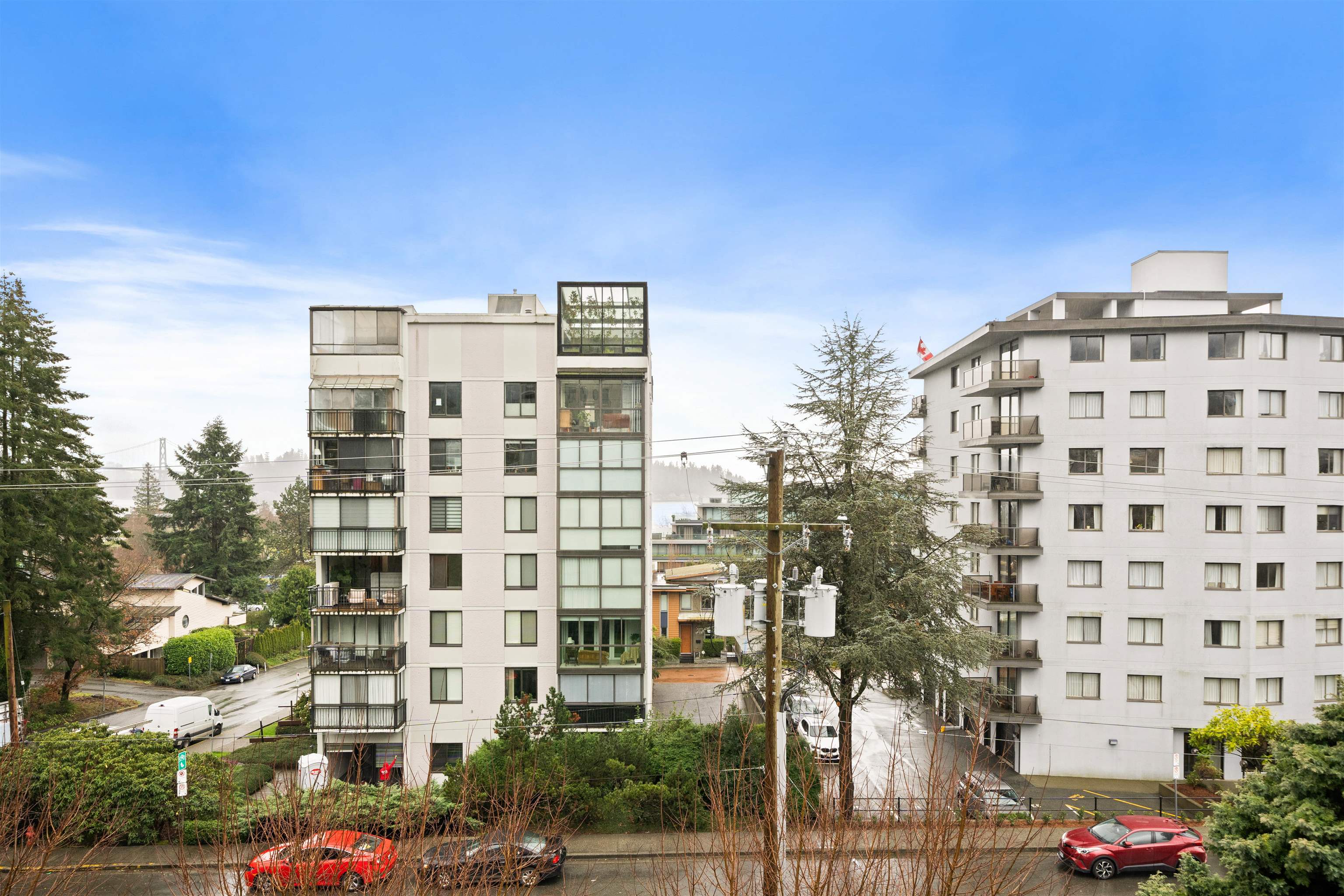 Listing image of 402 555 13TH STREET