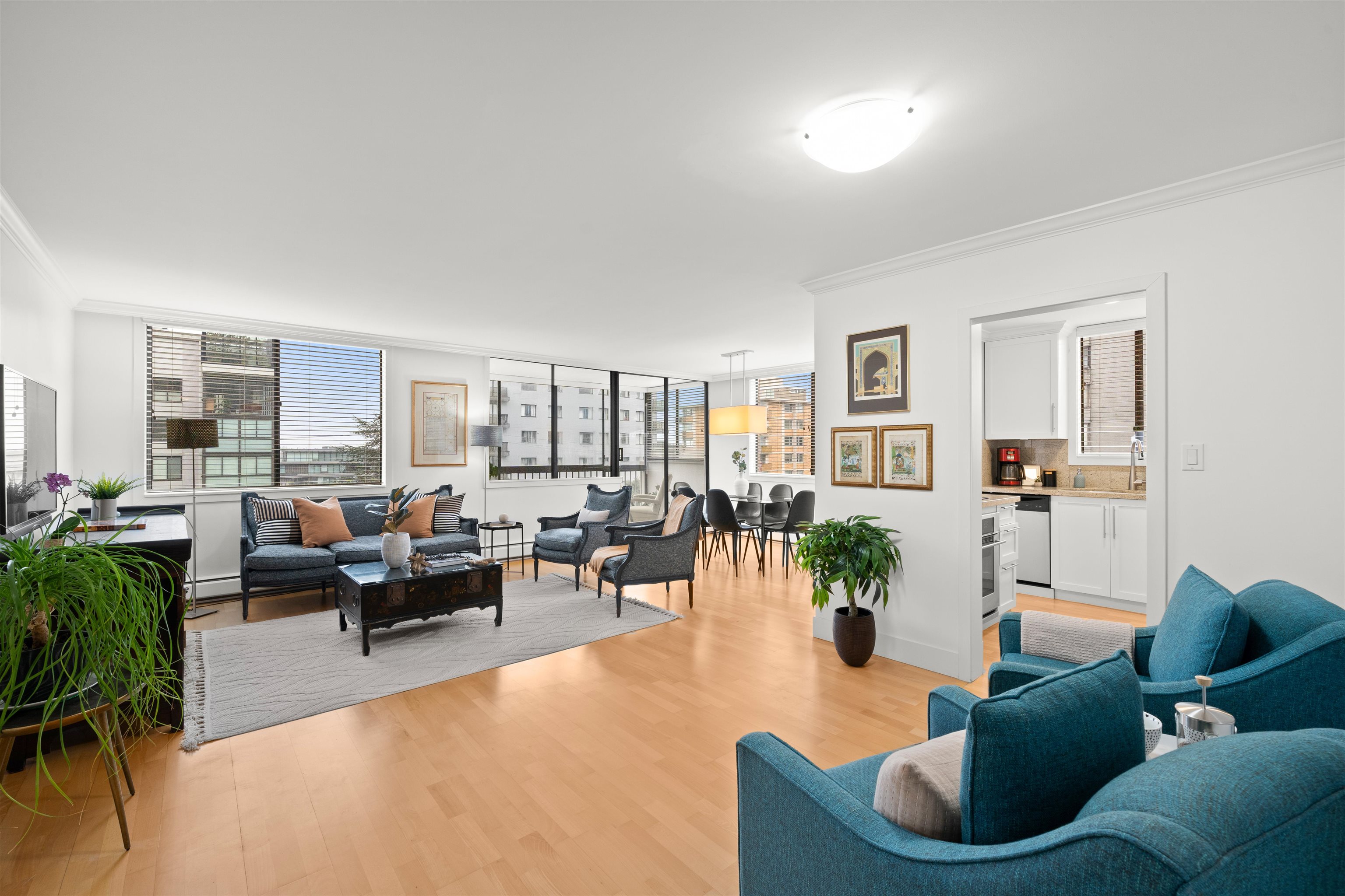 Listing image of 402 555 13TH STREET