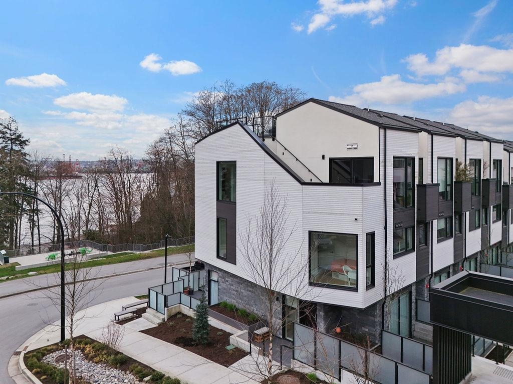 201 650 E 2ND STREET