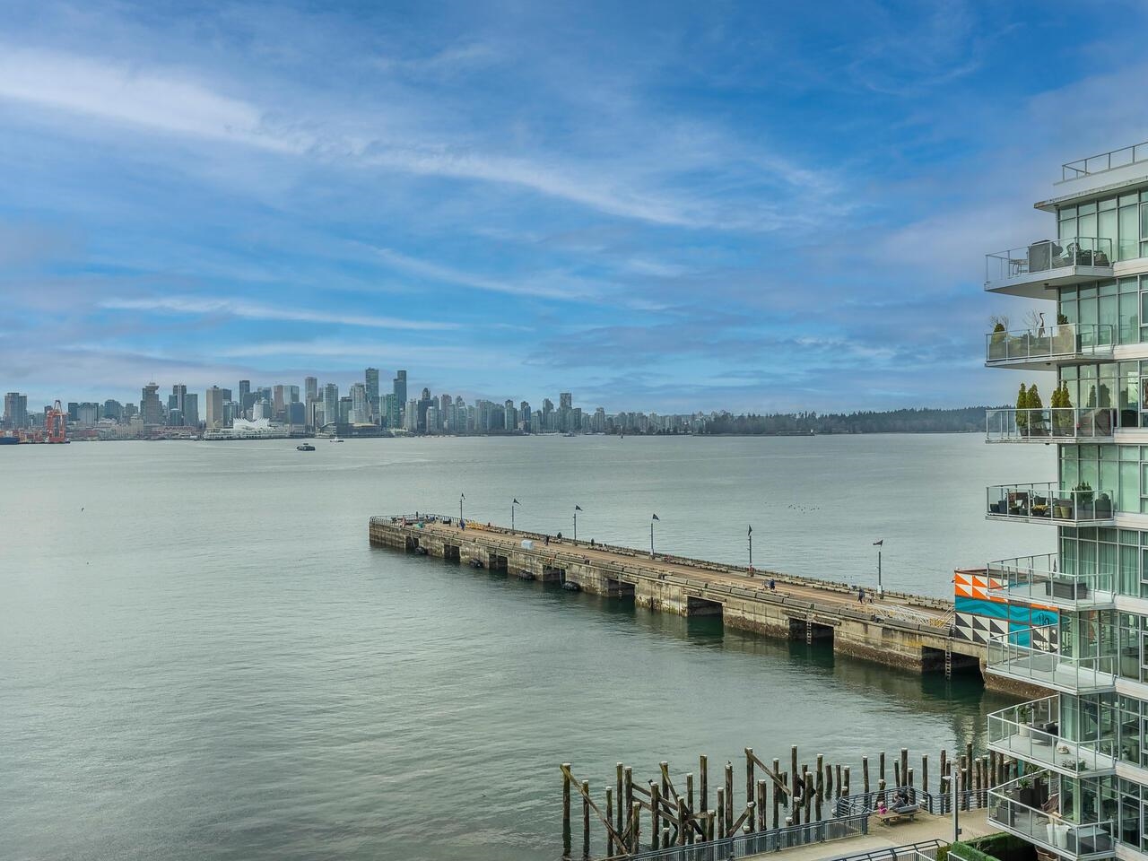Listing image of 604 185 VICTORY SHIP WAY
