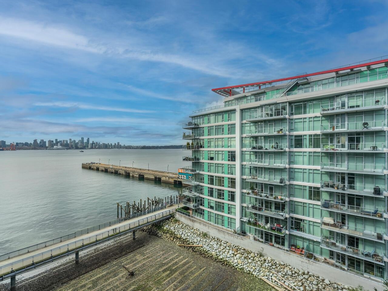 Listing image of 604 185 VICTORY SHIP WAY