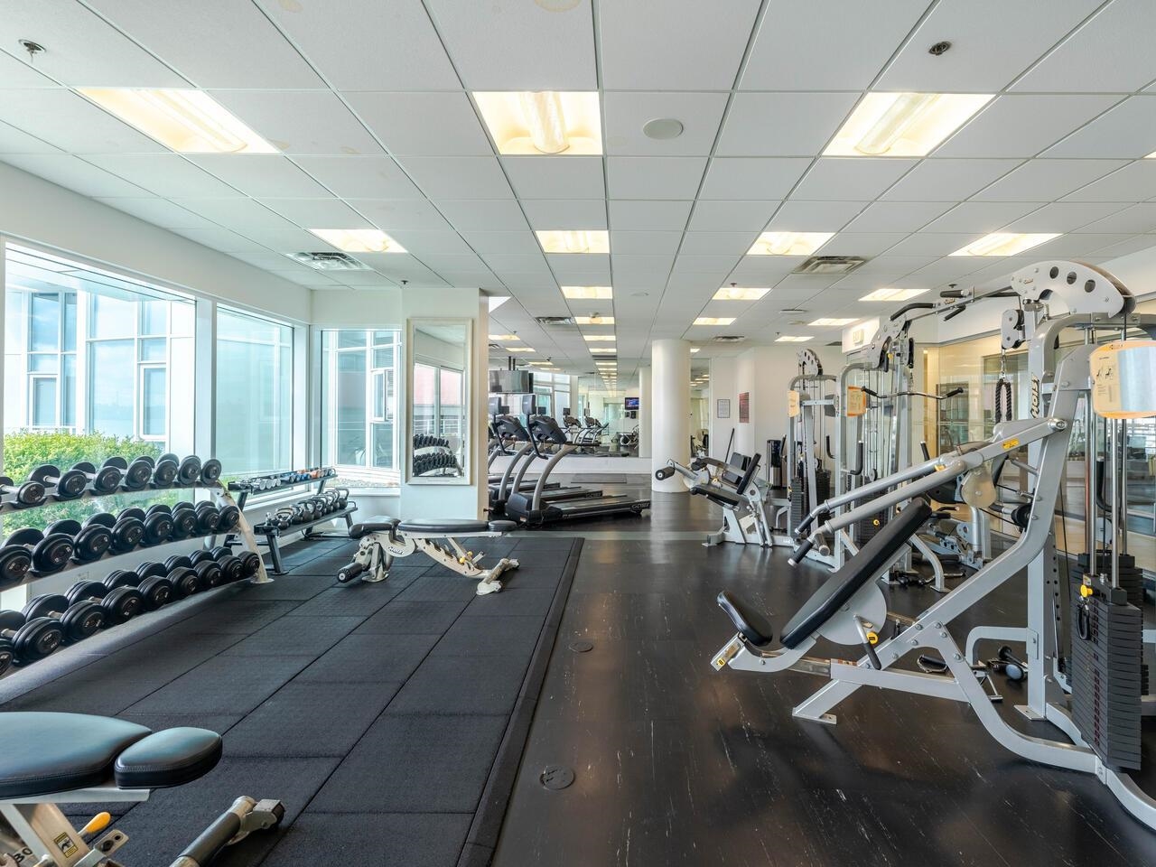 Listing image of 604 185 VICTORY SHIP WAY