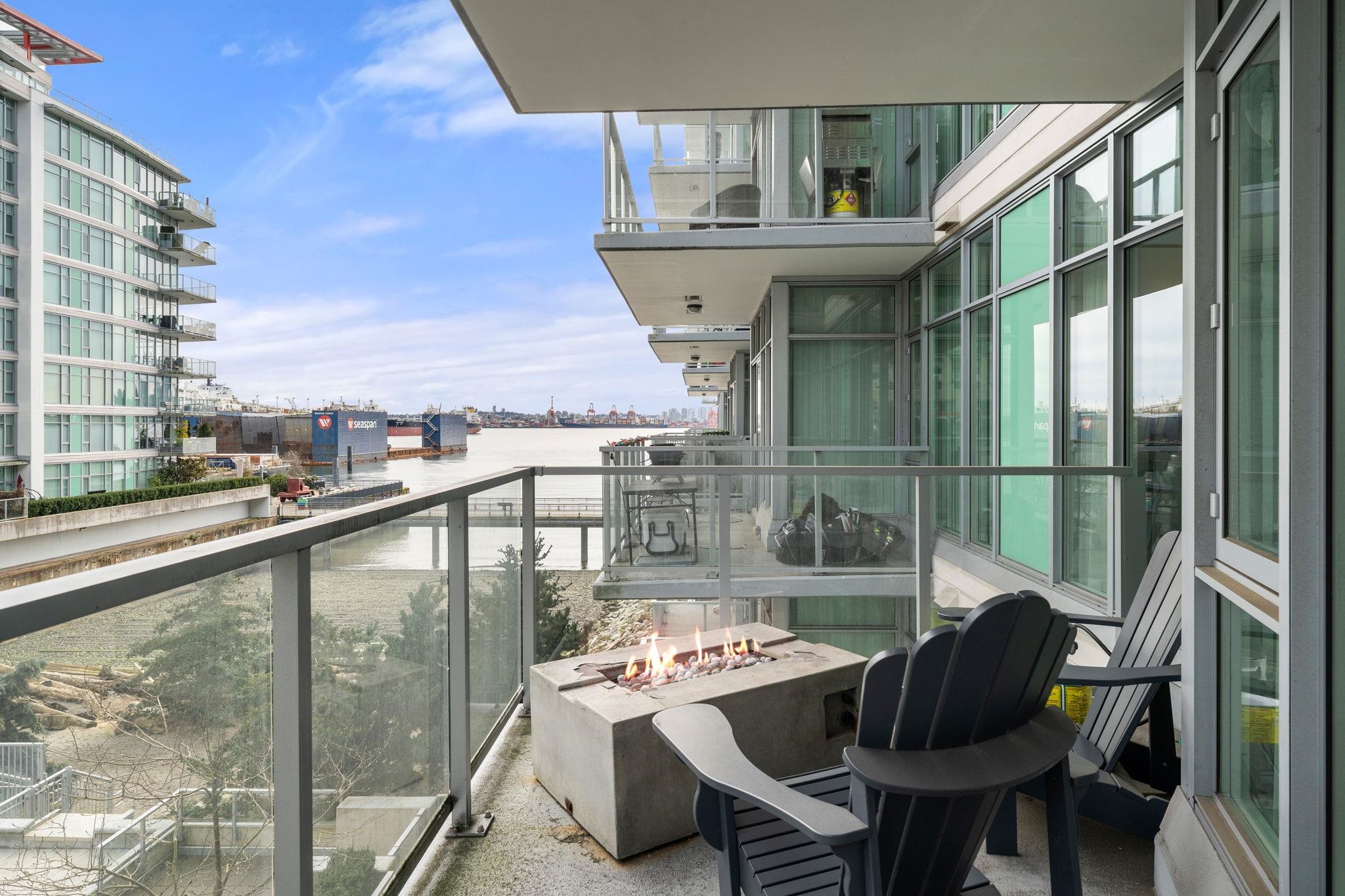 Listing image of 313 175 VICTORY SHIP WAY