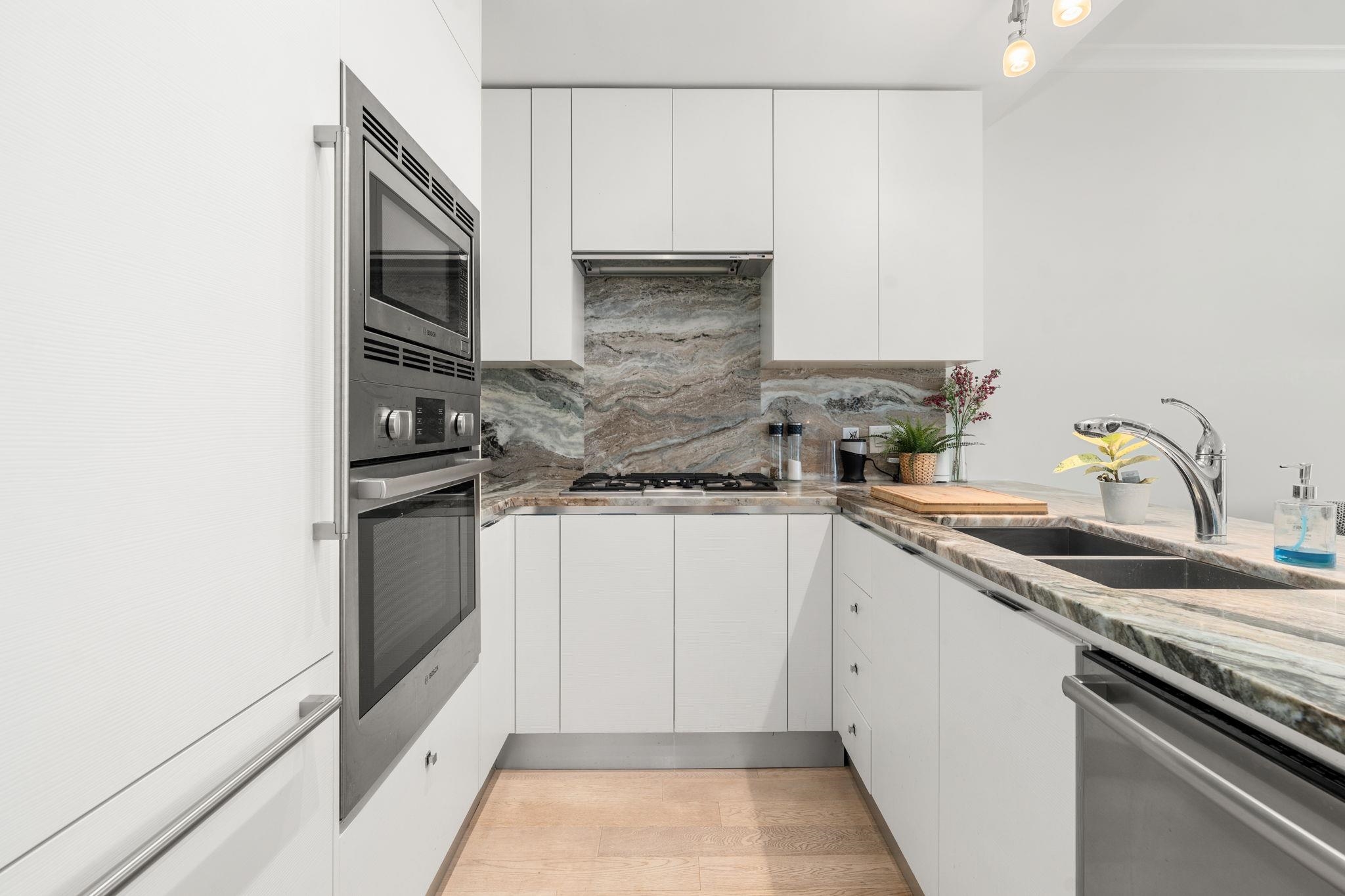 Listing image of 313 175 VICTORY SHIP WAY