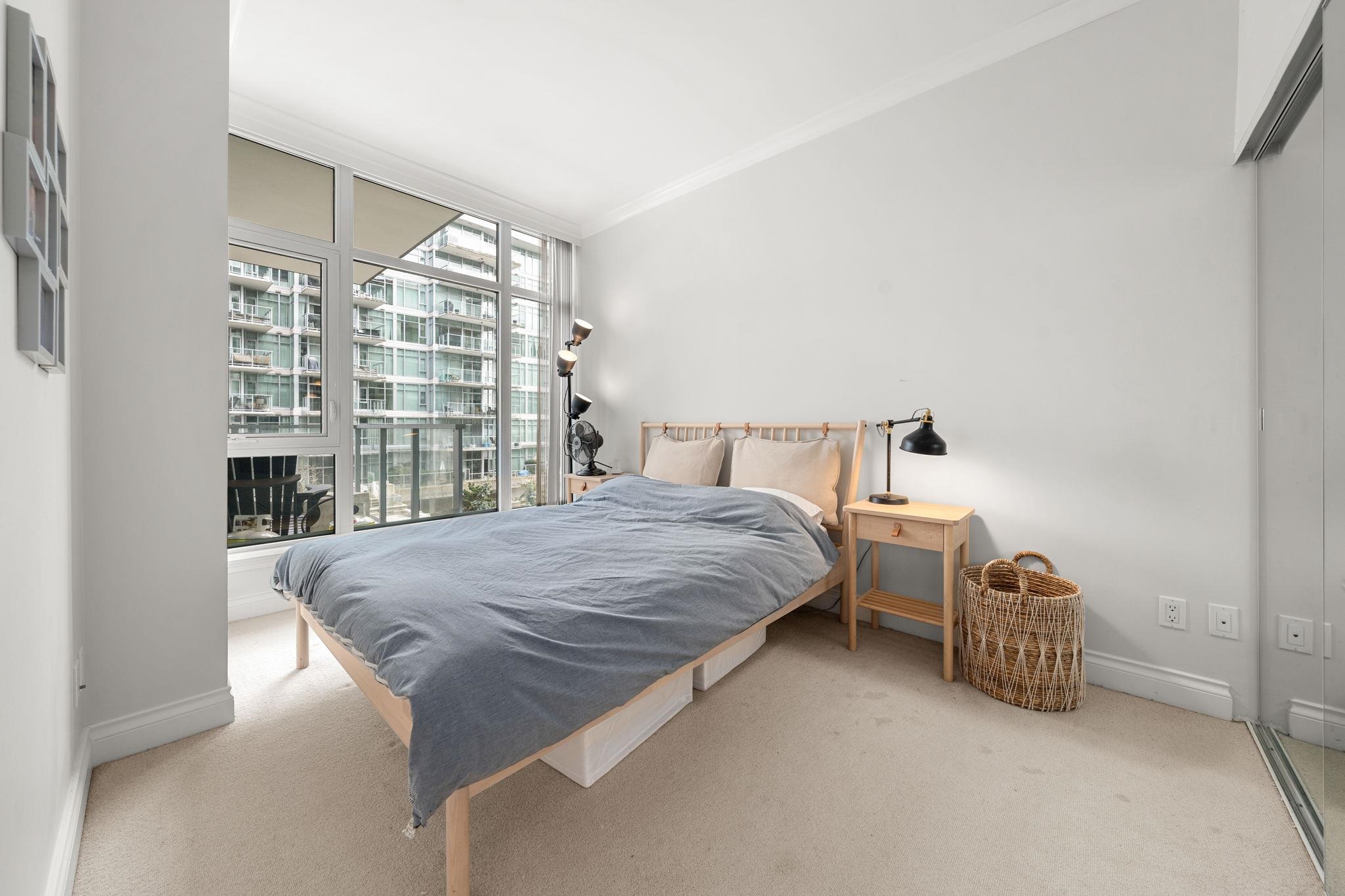 Listing image of 313 175 VICTORY SHIP WAY
