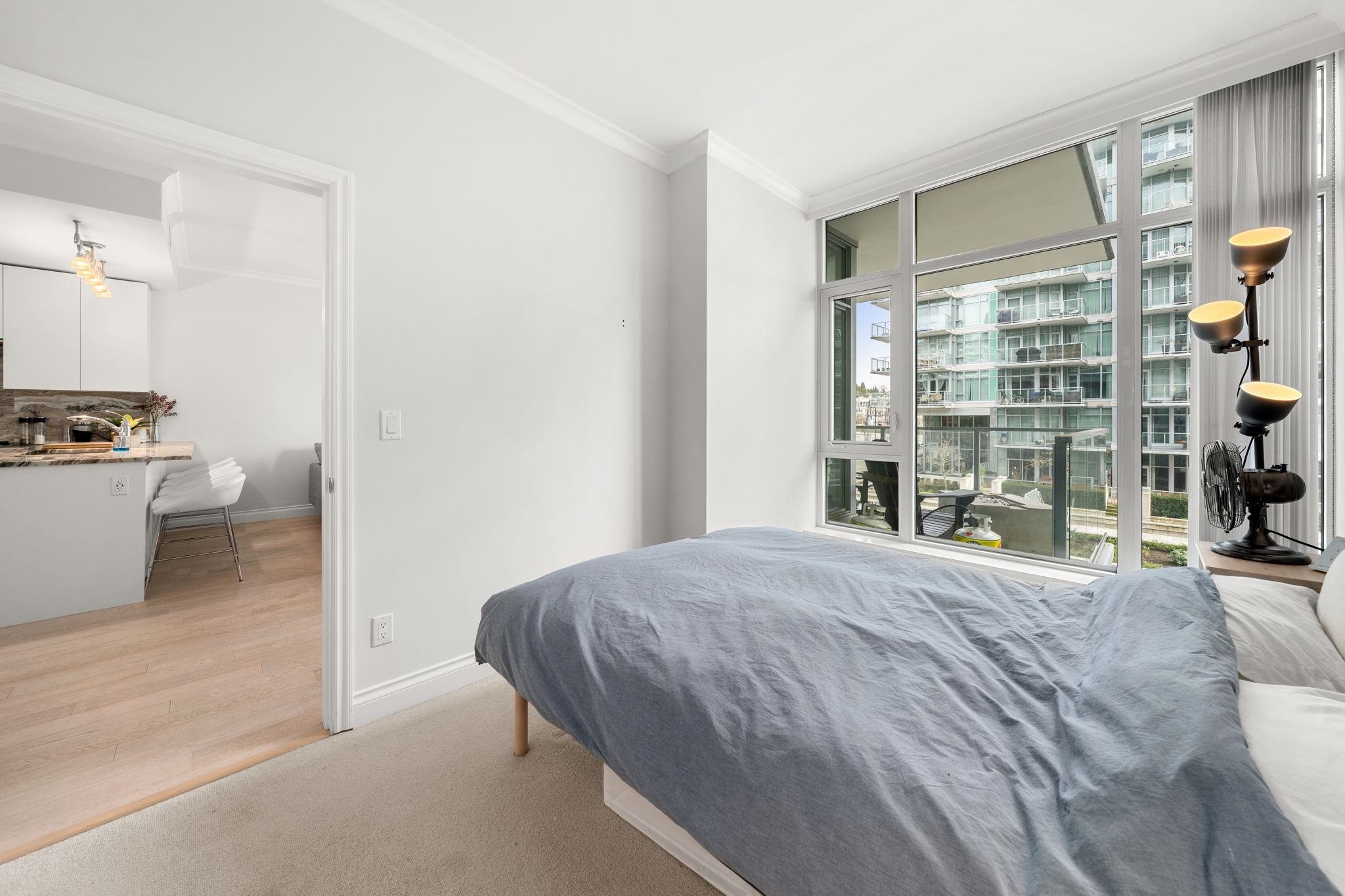 Listing image of 313 175 VICTORY SHIP WAY