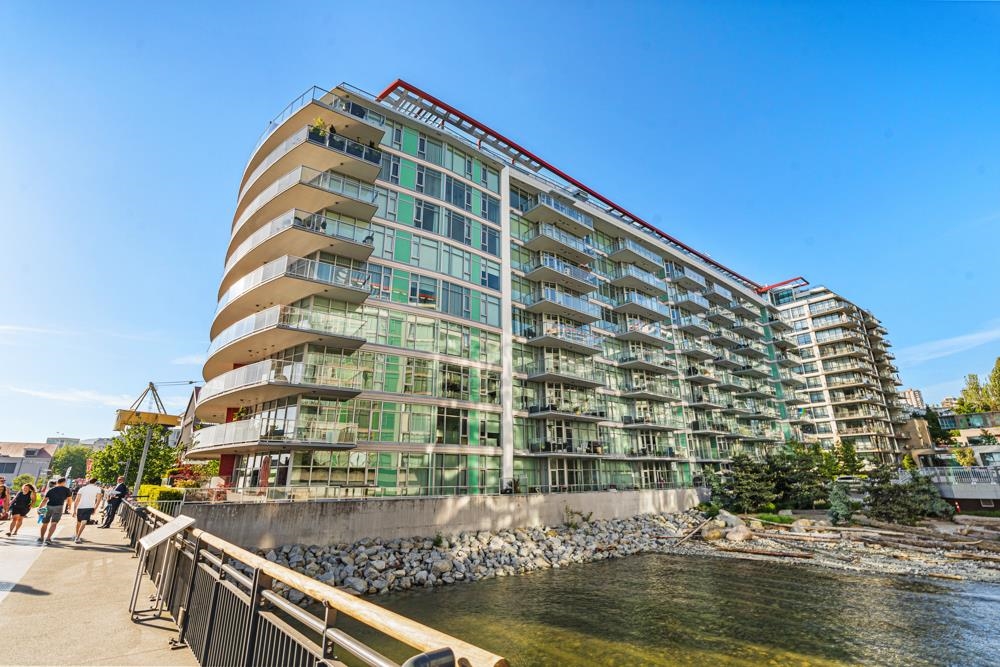 Listing image of 313 175 VICTORY SHIP WAY
