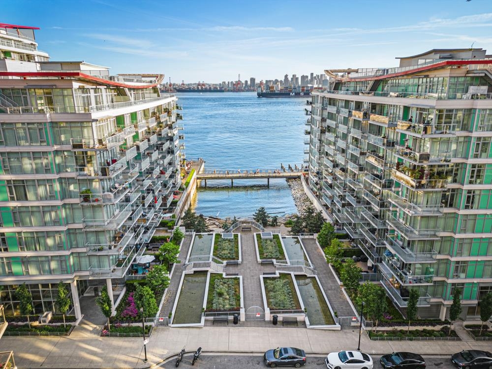 Listing image of 313 175 VICTORY SHIP WAY