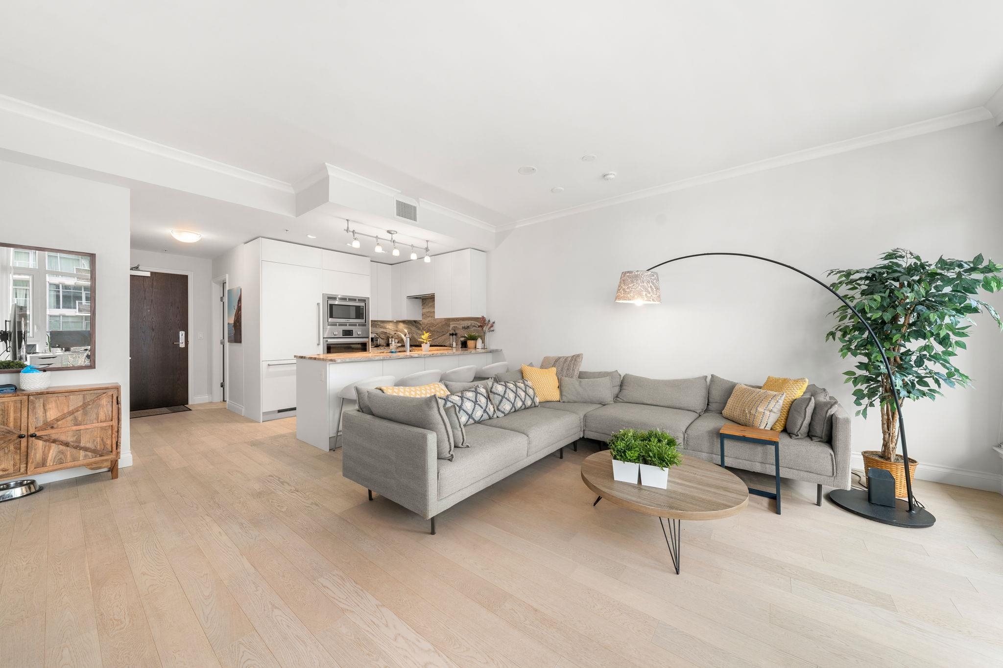 Listing image of 313 175 VICTORY SHIP WAY