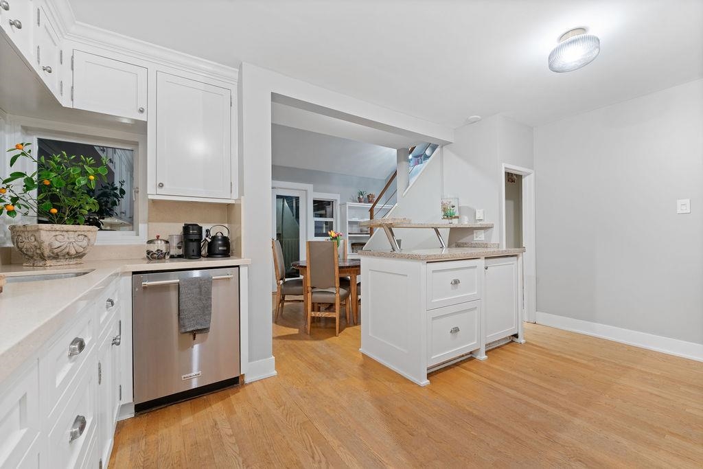 Listing image of 1045 CORTELL STREET