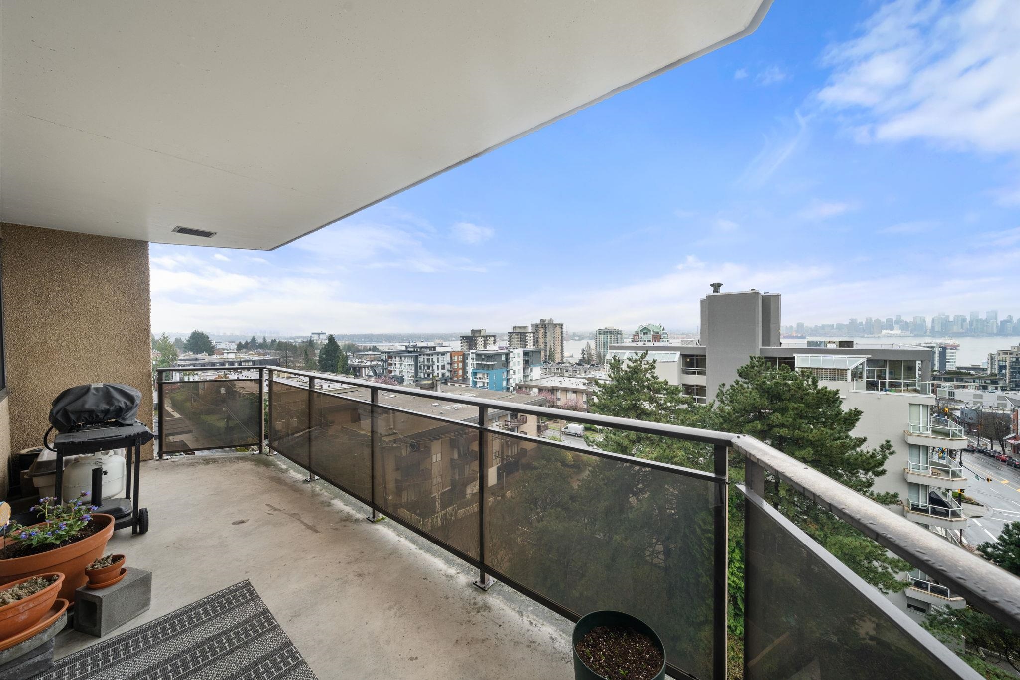 Listing image of 703 444 LONSDALE AVENUE