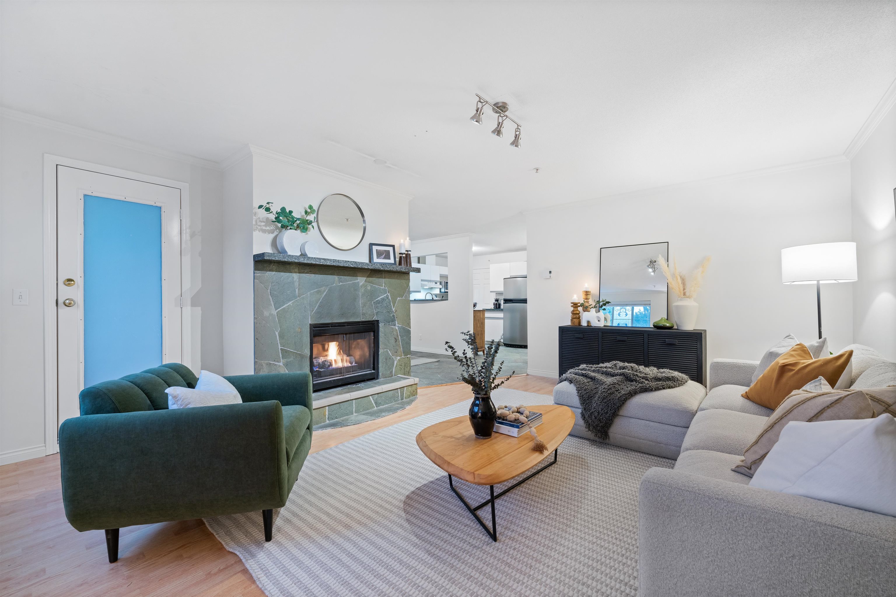 Listing image of 309 1050 BOWRON COURT