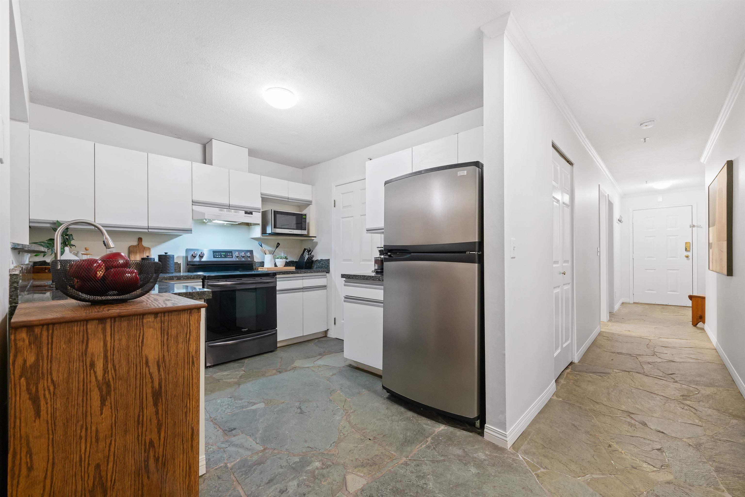 Listing image of 309 1050 BOWRON COURT