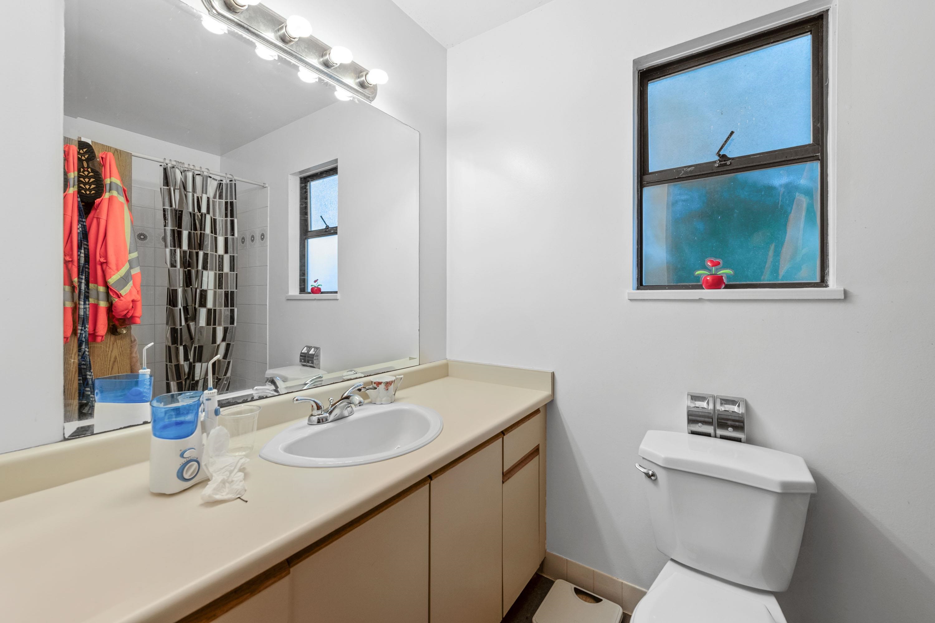 Listing image of 1777 CALEDONIA AVENUE