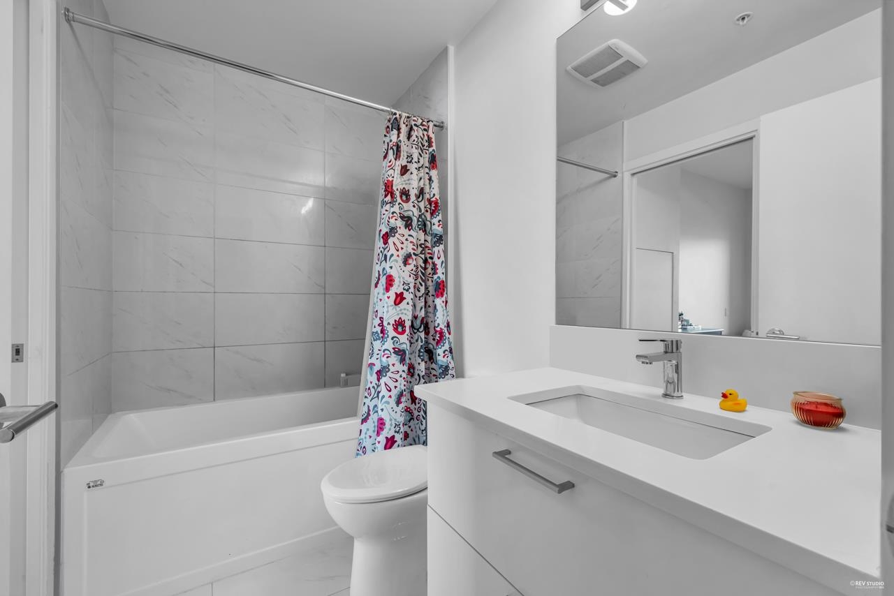 Listing image of 402 1201 W 16TH STREET