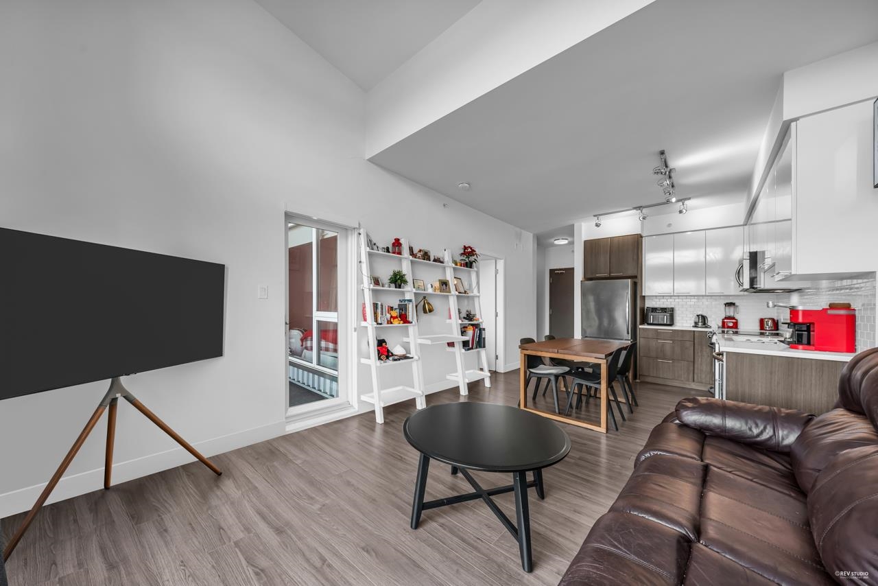 Listing image of 402 1201 W 16TH STREET