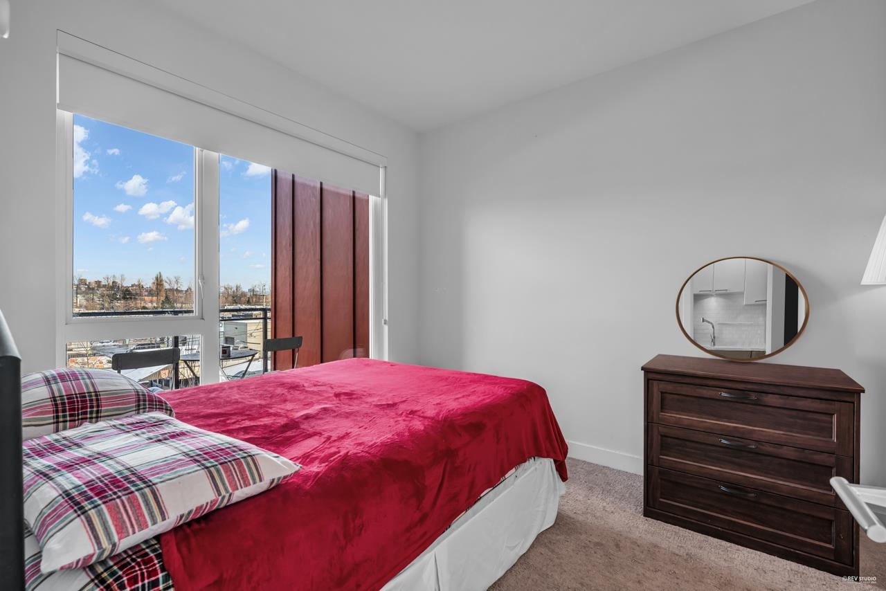 Listing image of 402 1201 W 16TH STREET