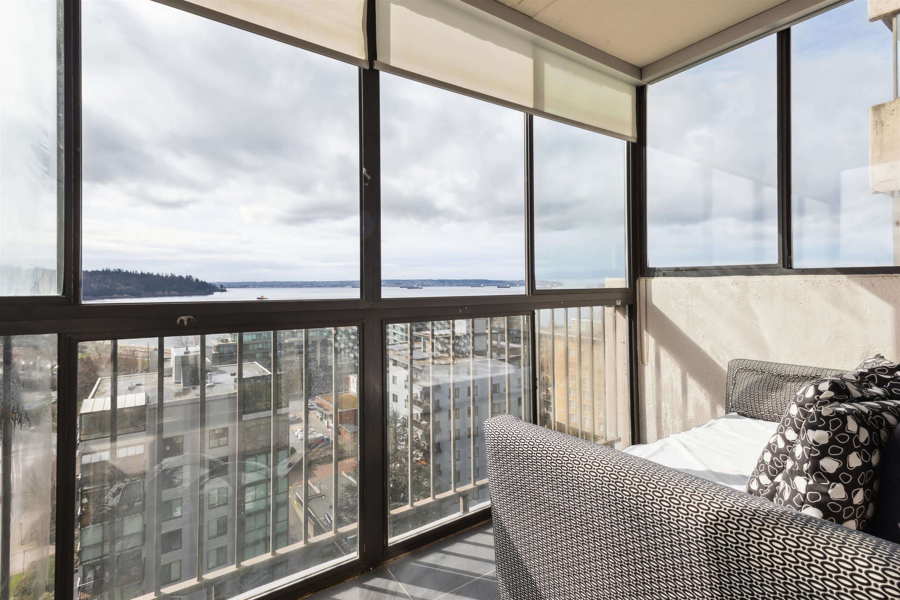 Listing image of 1101 555 13TH STREET