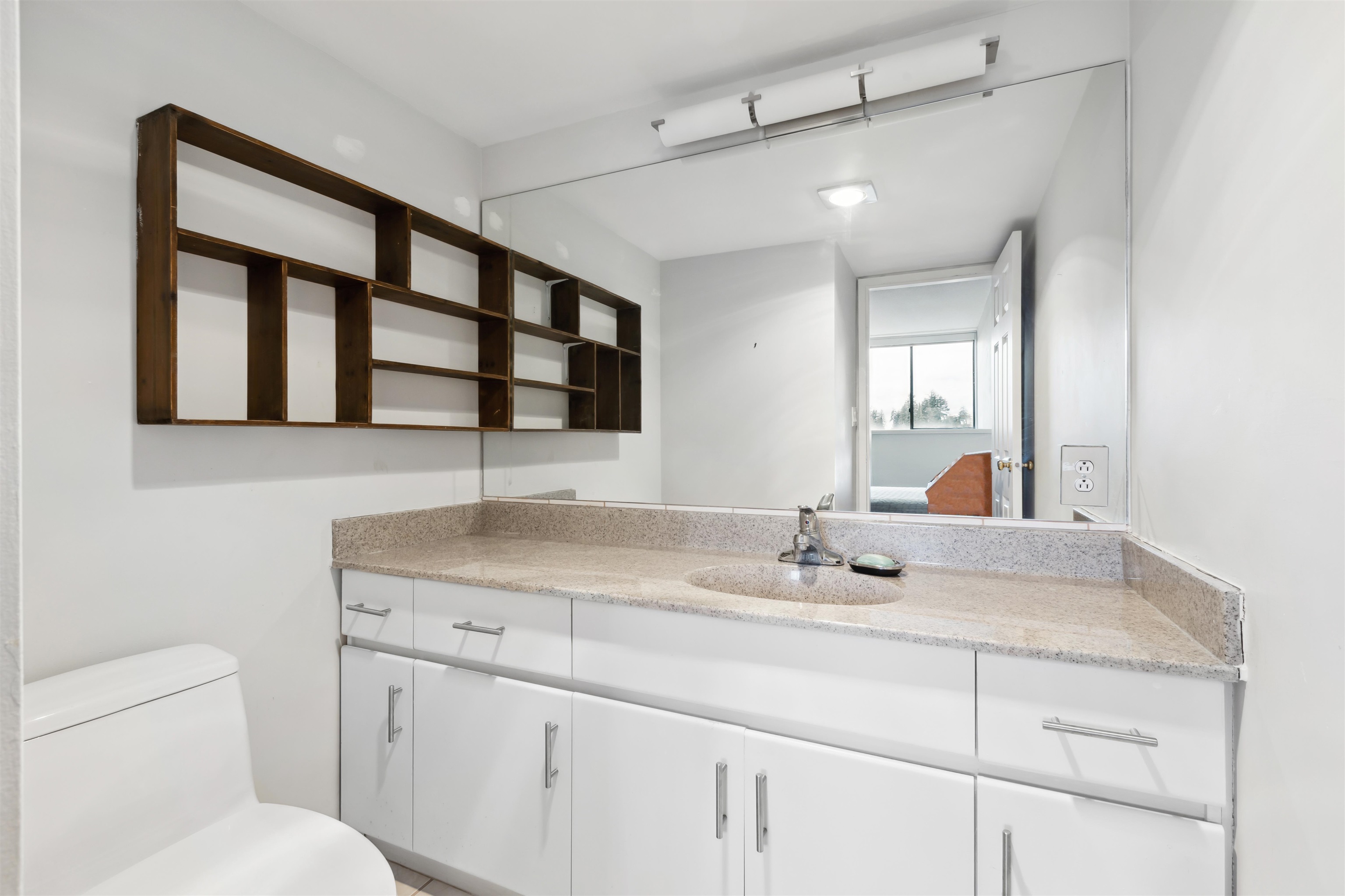 Listing image of 1101 555 13TH STREET