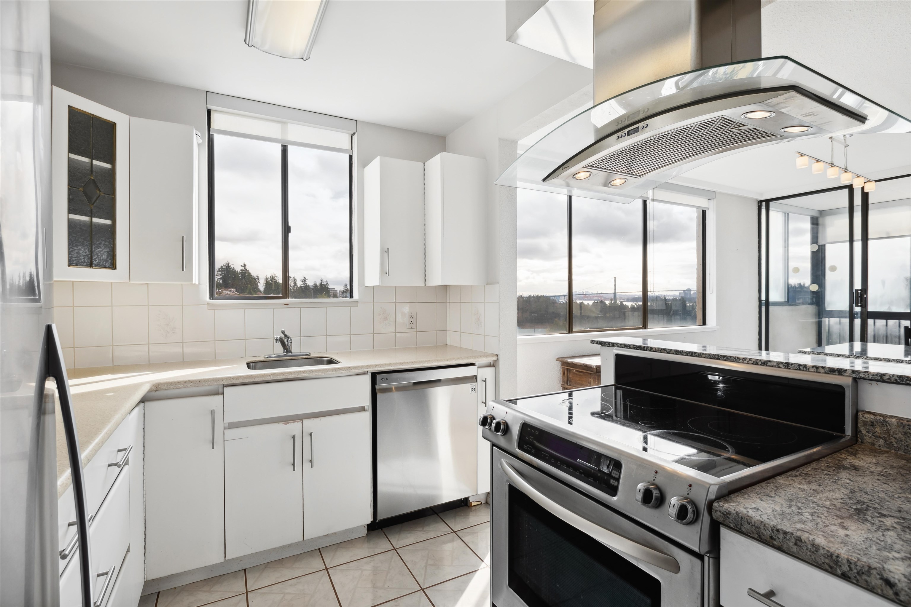 Listing image of 1101 555 13TH STREET
