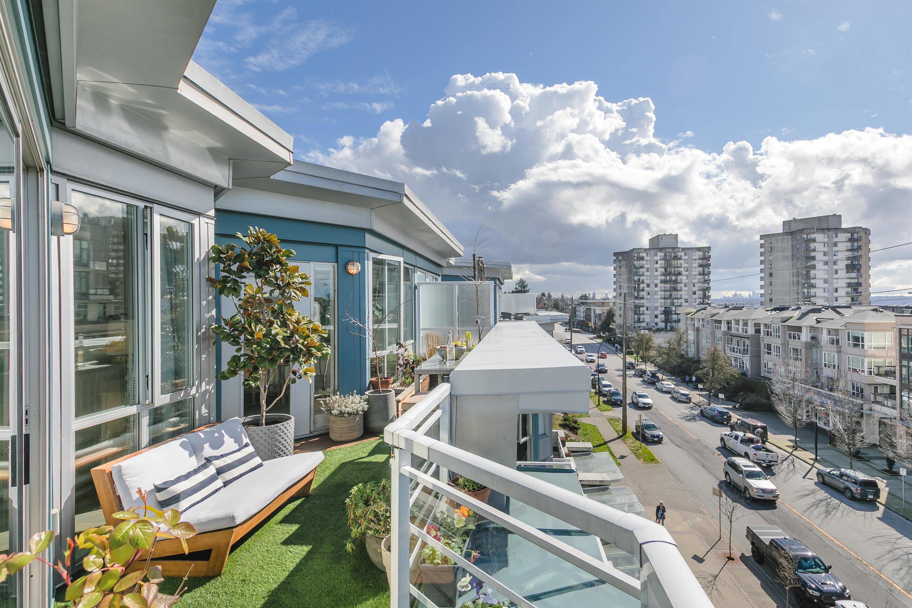 Listing image of 503 122 E 3RD STREET