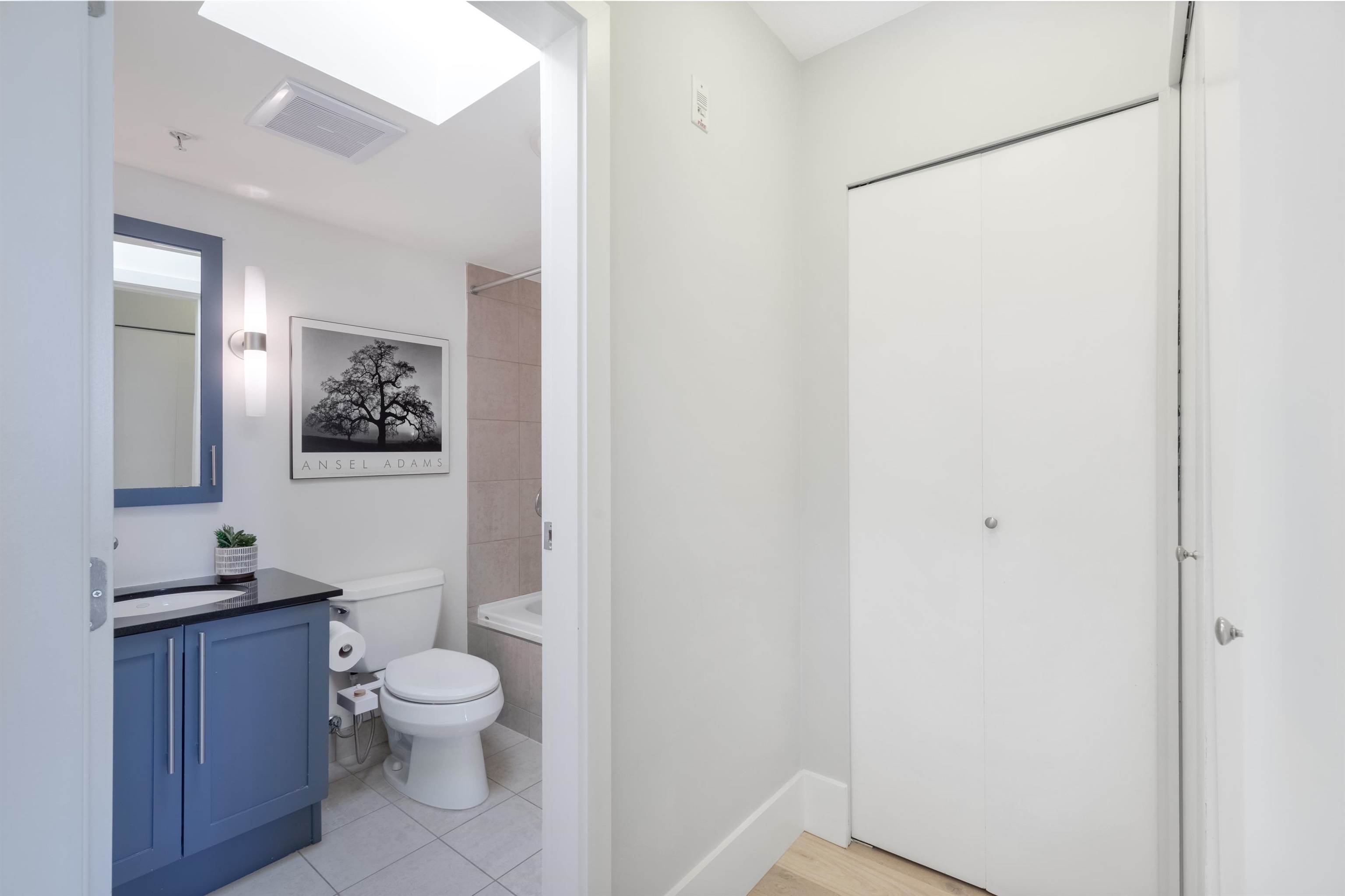 Listing image of 503 122 E 3RD STREET