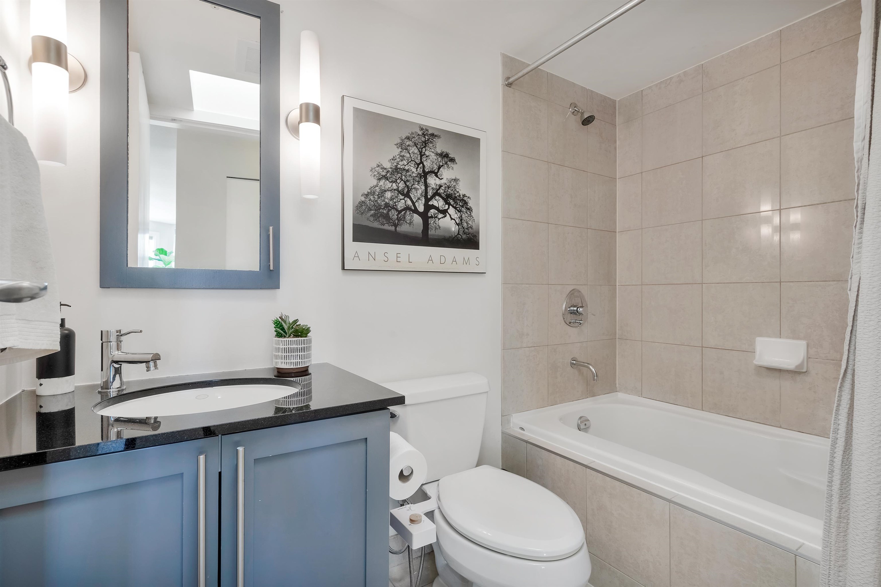Listing image of 503 122 E 3RD STREET