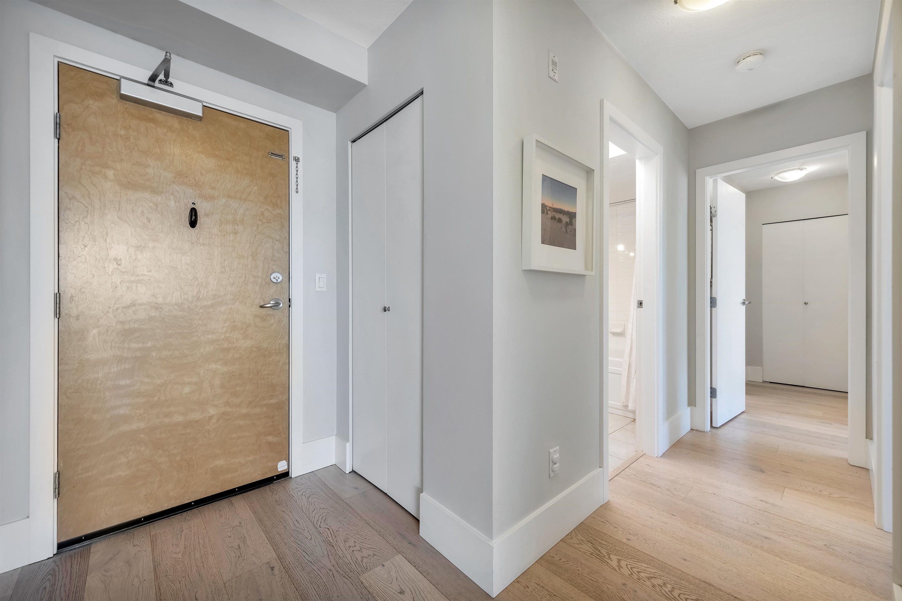 Listing image of 503 122 E 3RD STREET