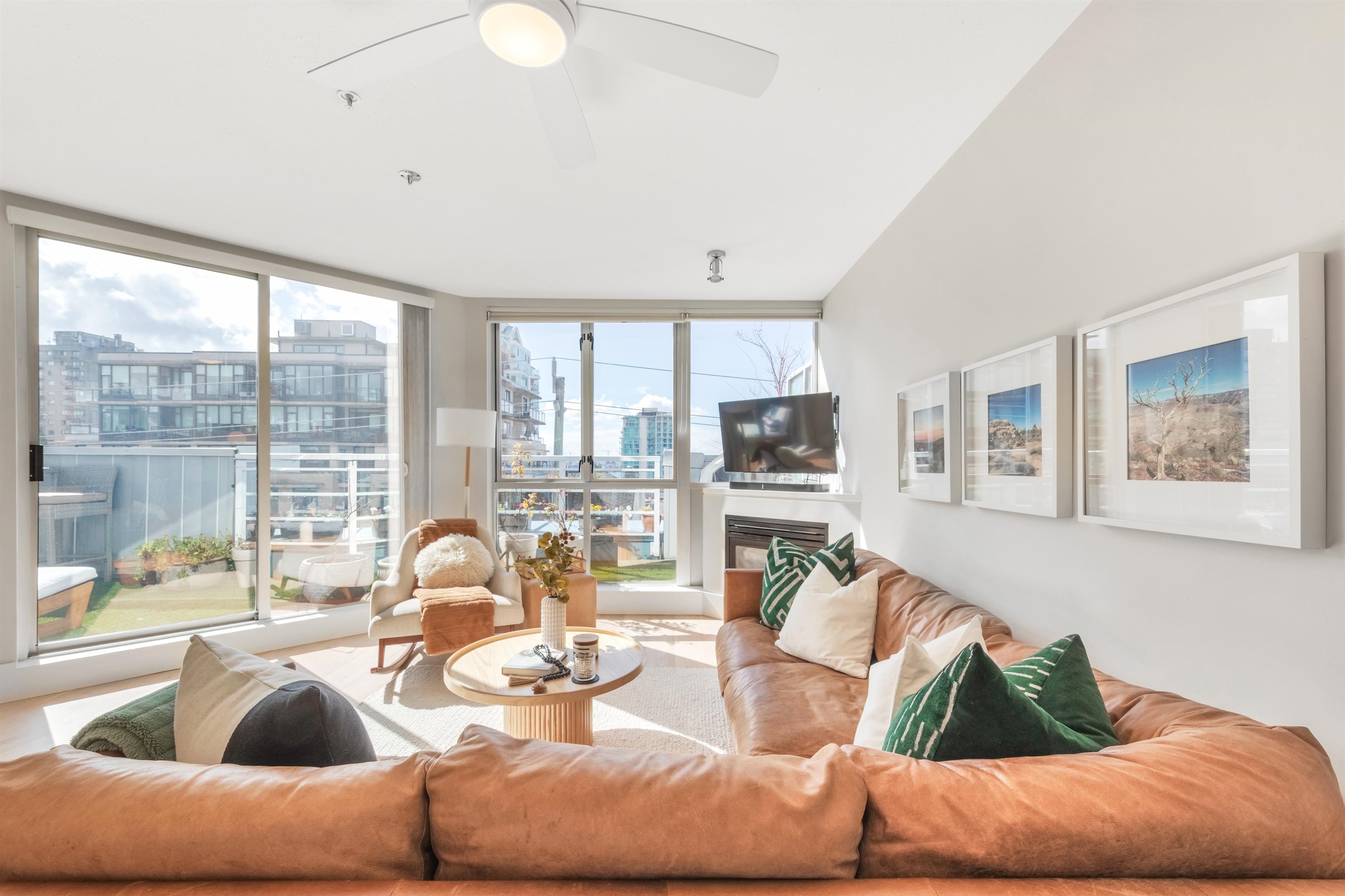 Listing image of 503 122 E 3RD STREET