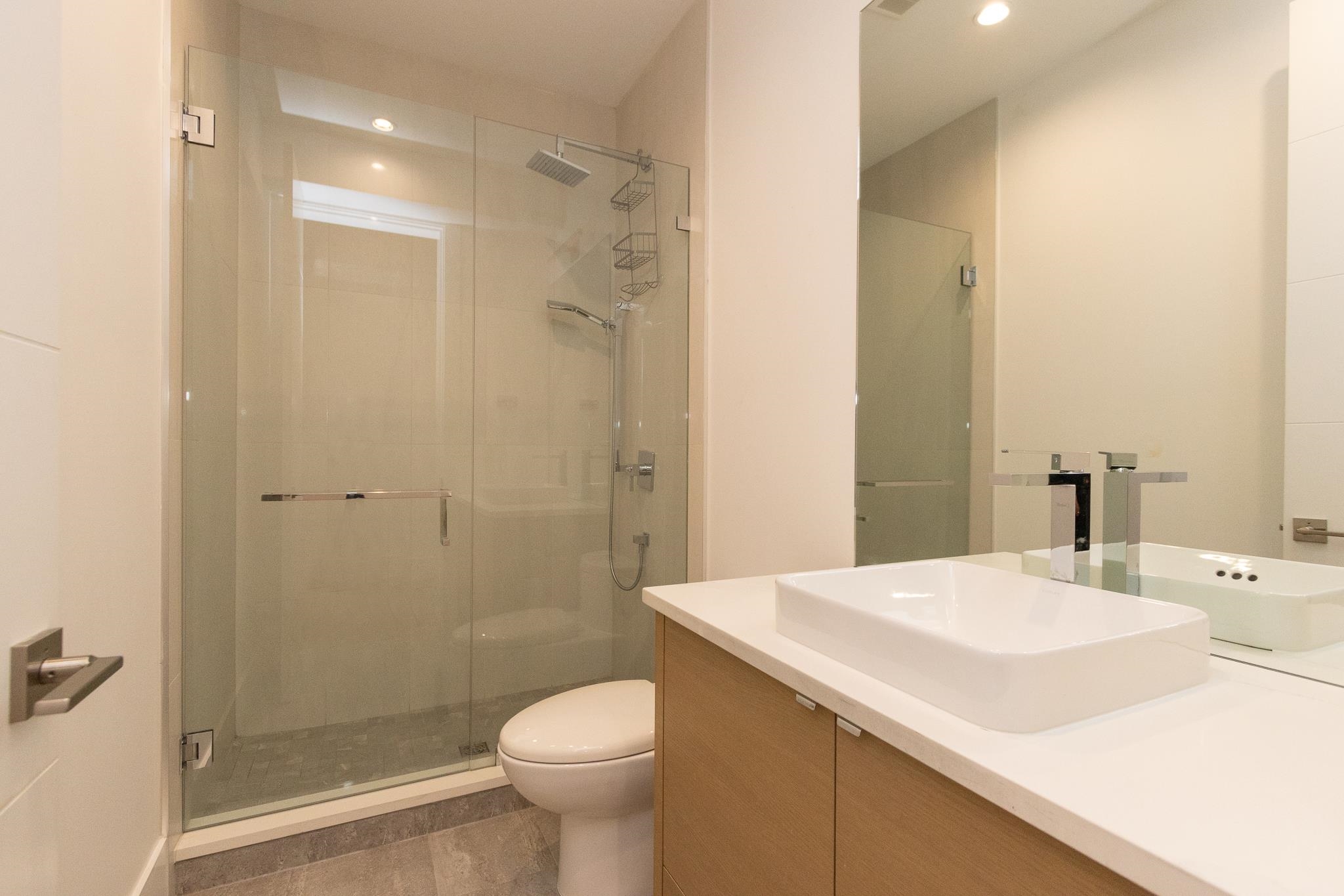 Listing image of 2213 KINGS AVENUE
