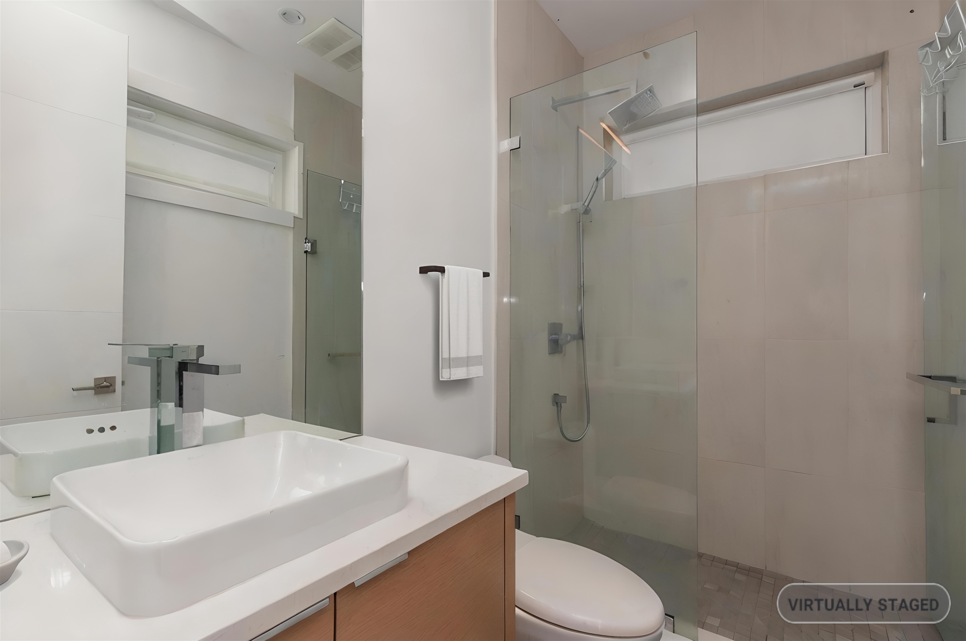 Listing image of 2213 KINGS AVENUE