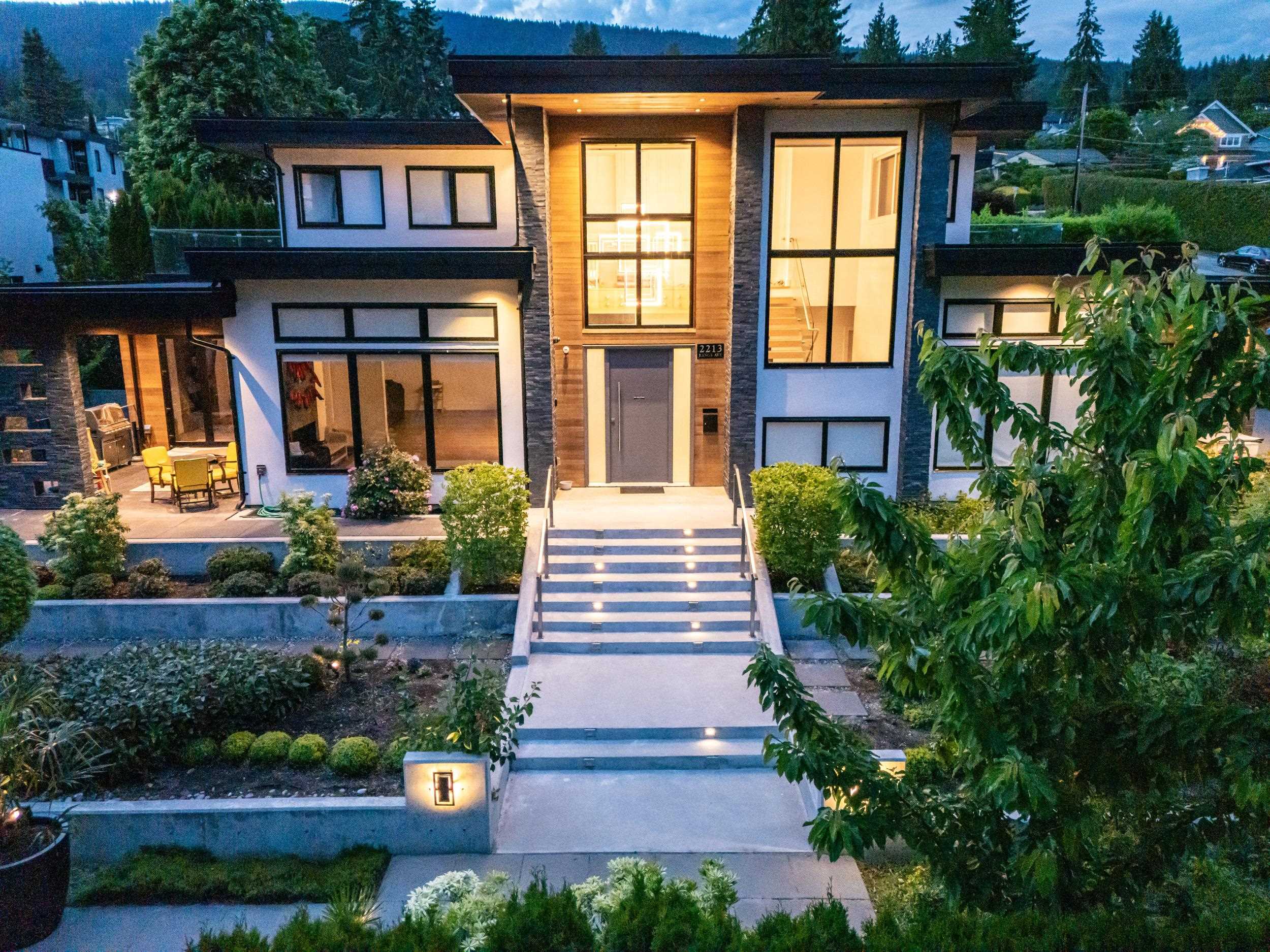 Listing image of 2213 KINGS AVENUE