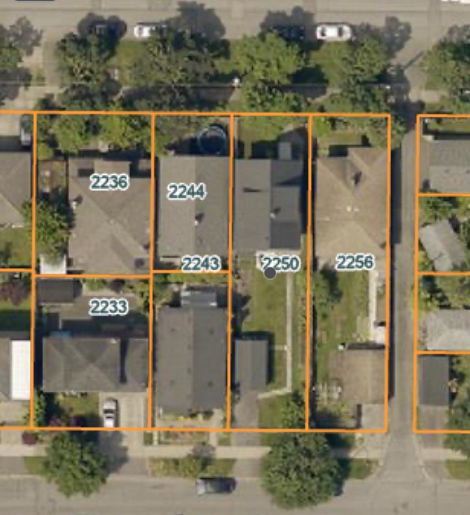 Listing image of 2250 E PENDER STREET
