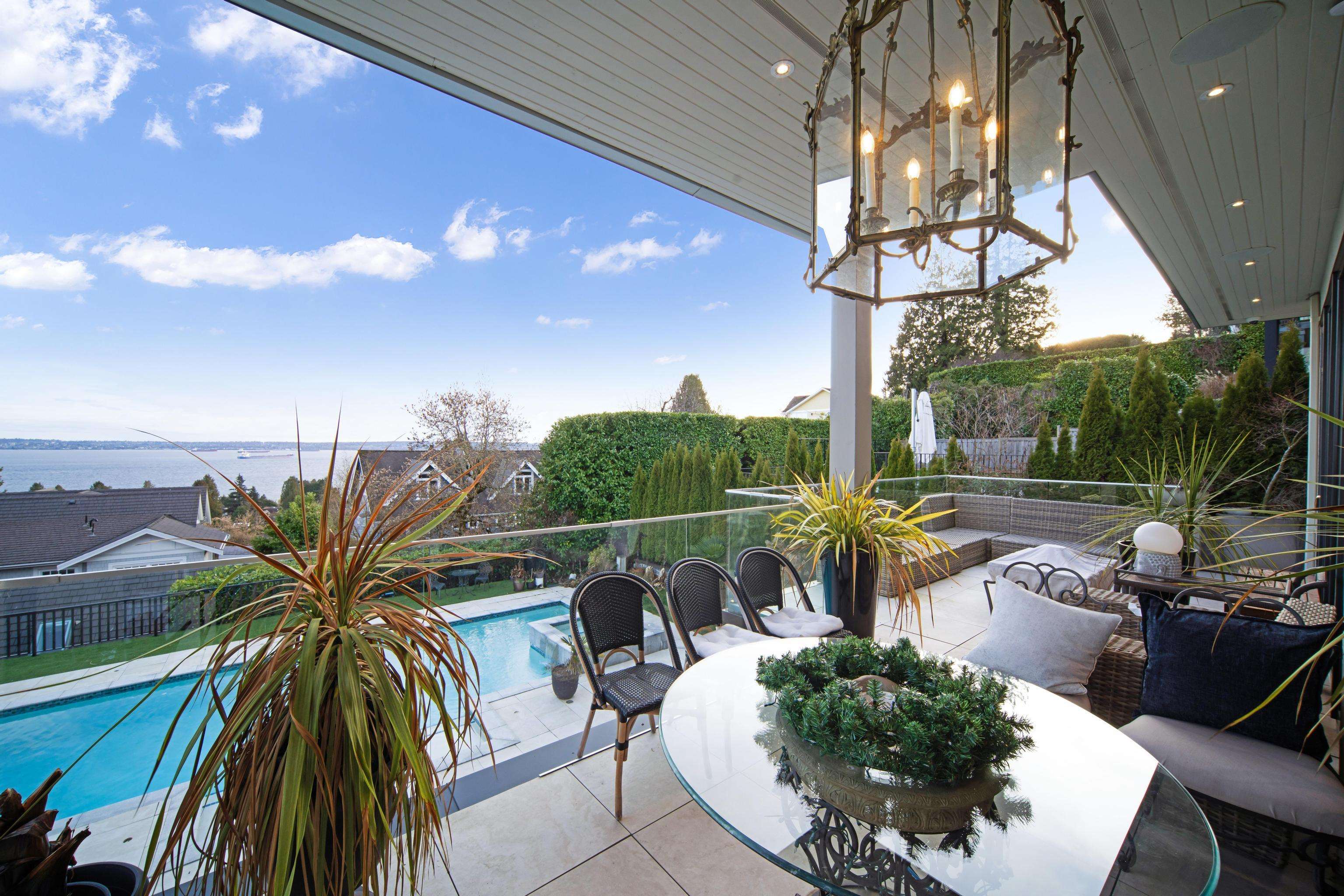 Listing image of 2538 OTTAWA STREET