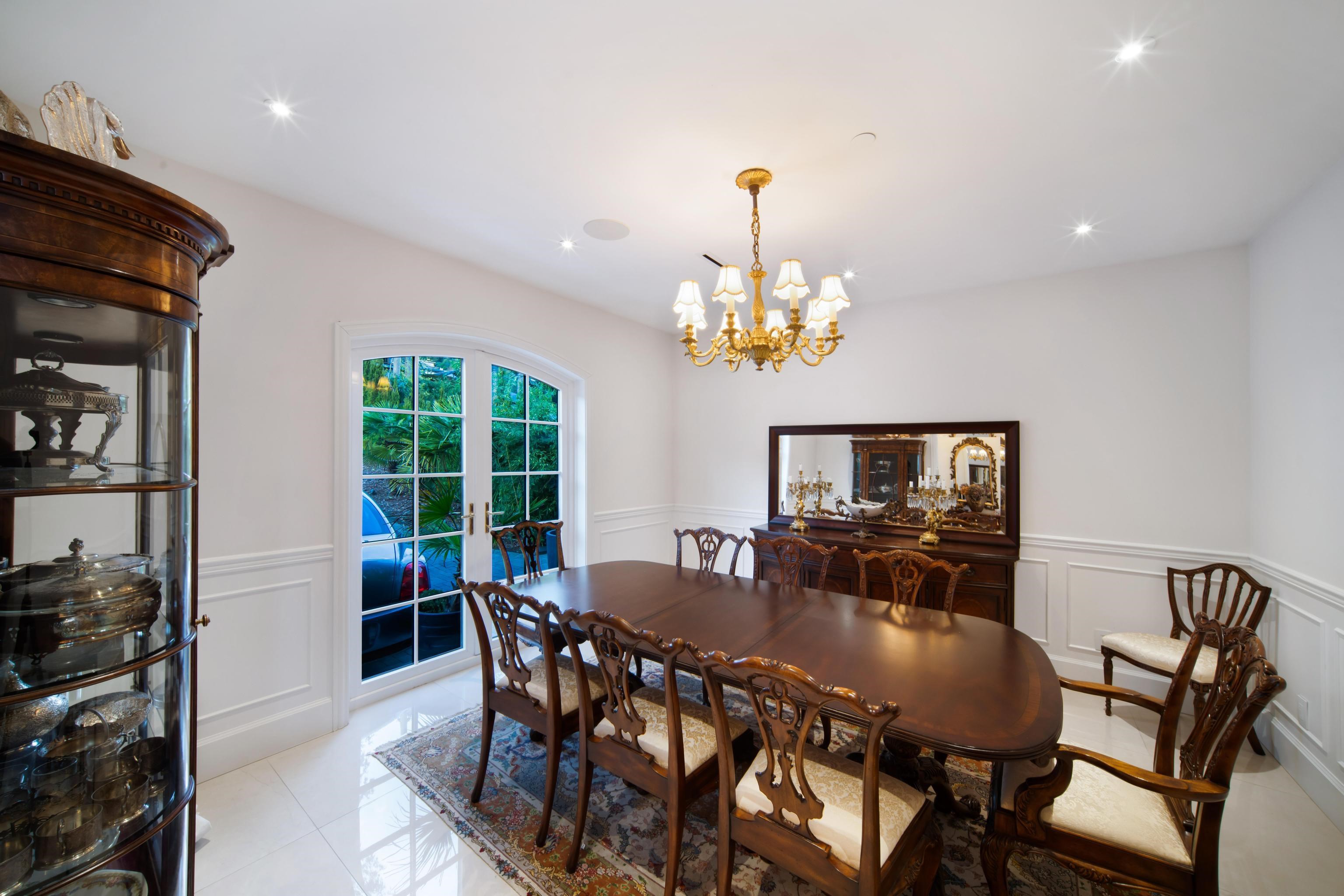 Listing image of 2538 OTTAWA STREET