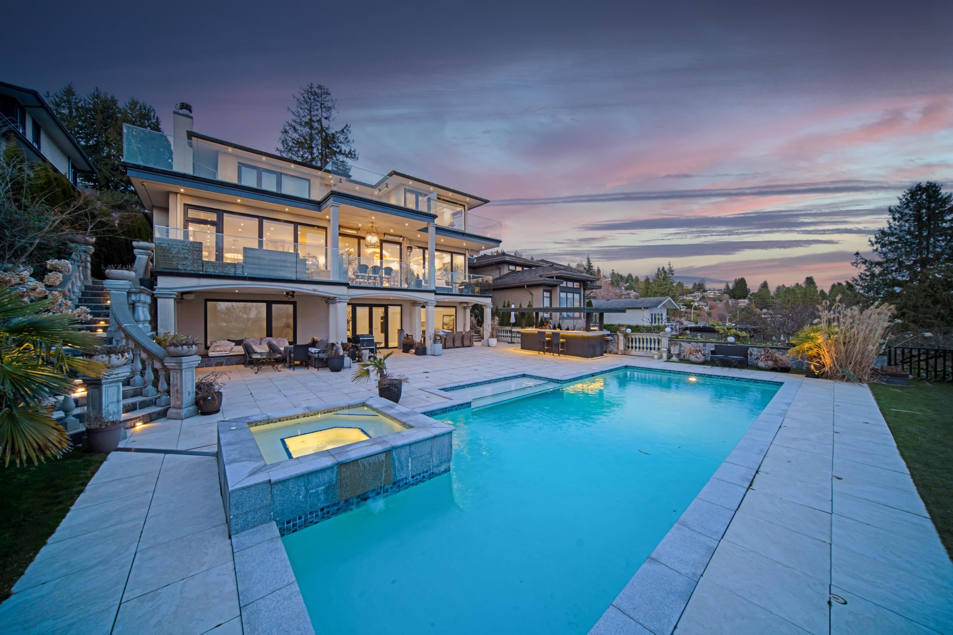 Listing image of 2538 OTTAWA STREET
