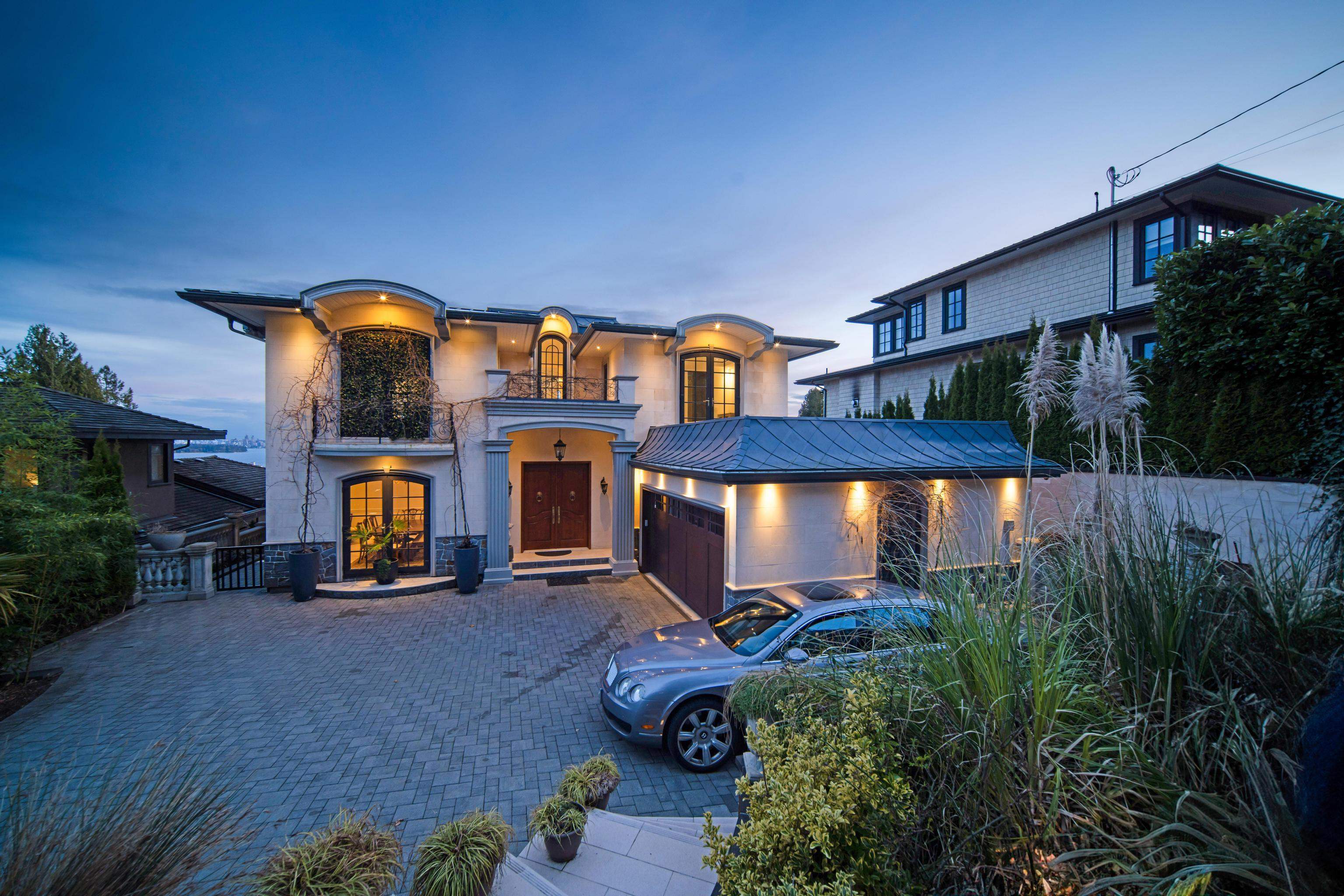Listing image of 2538 OTTAWA STREET