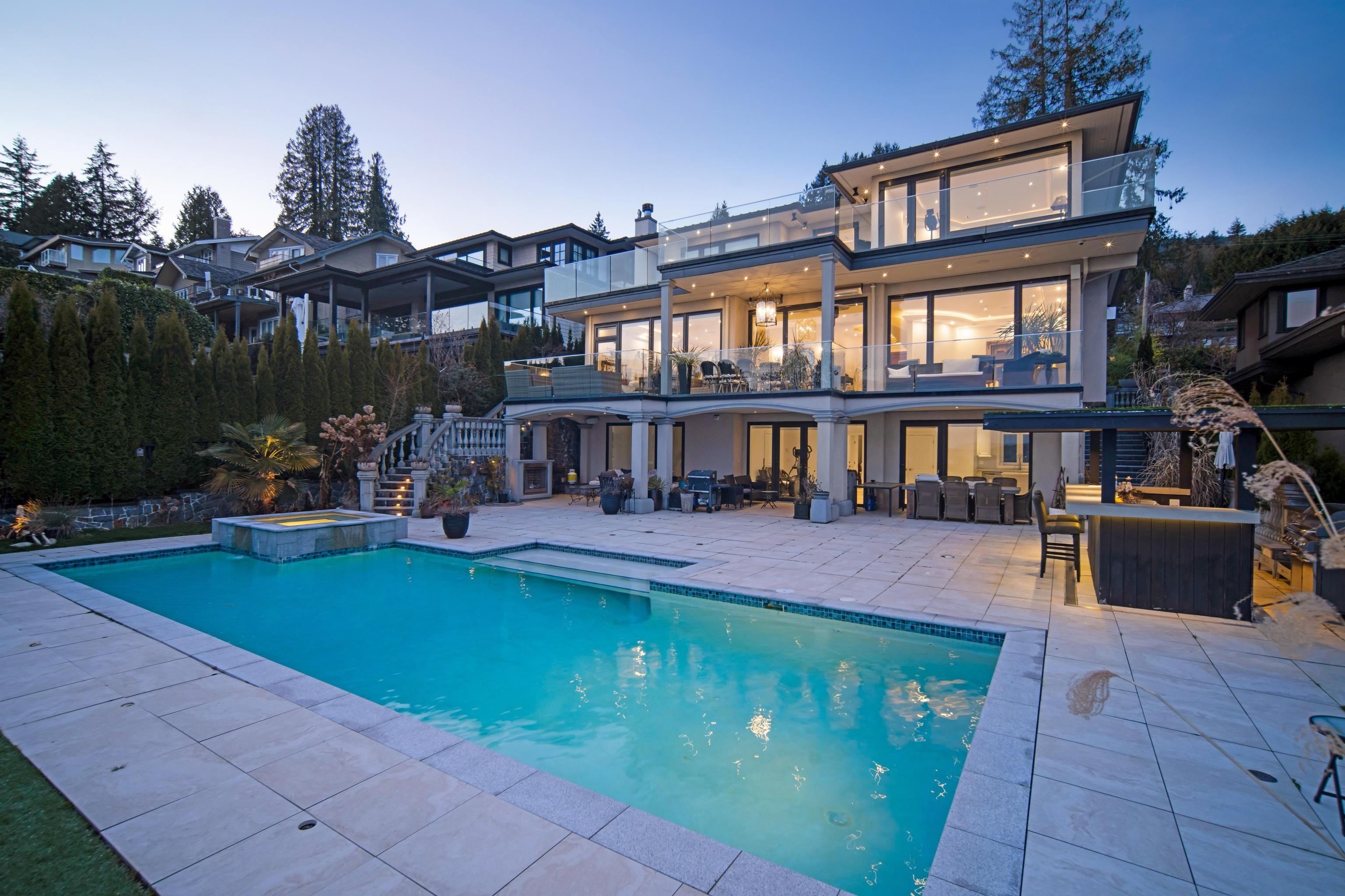 Listing image of 2538 OTTAWA STREET