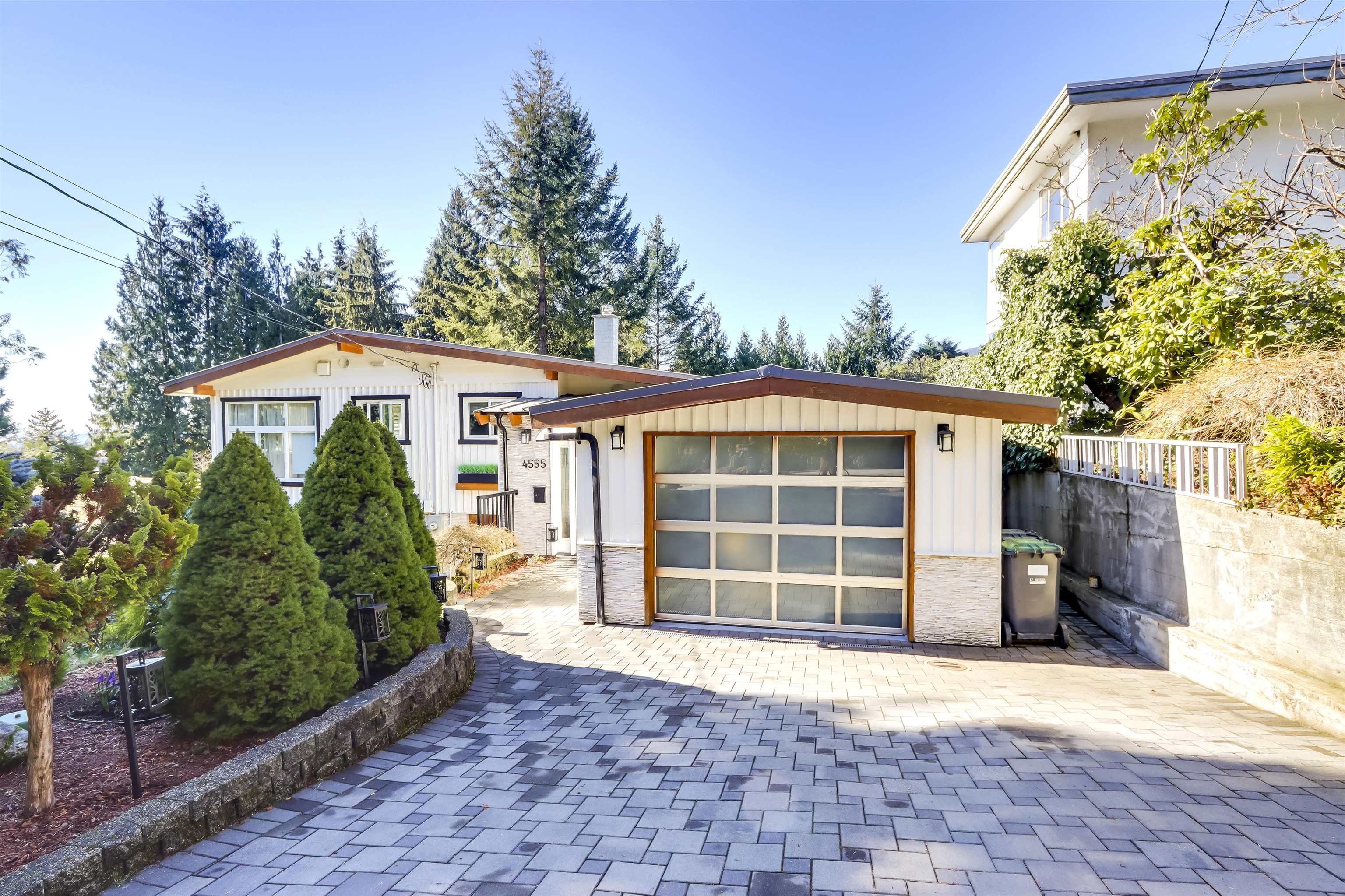 Listing image of 4555 RANGER AVENUE