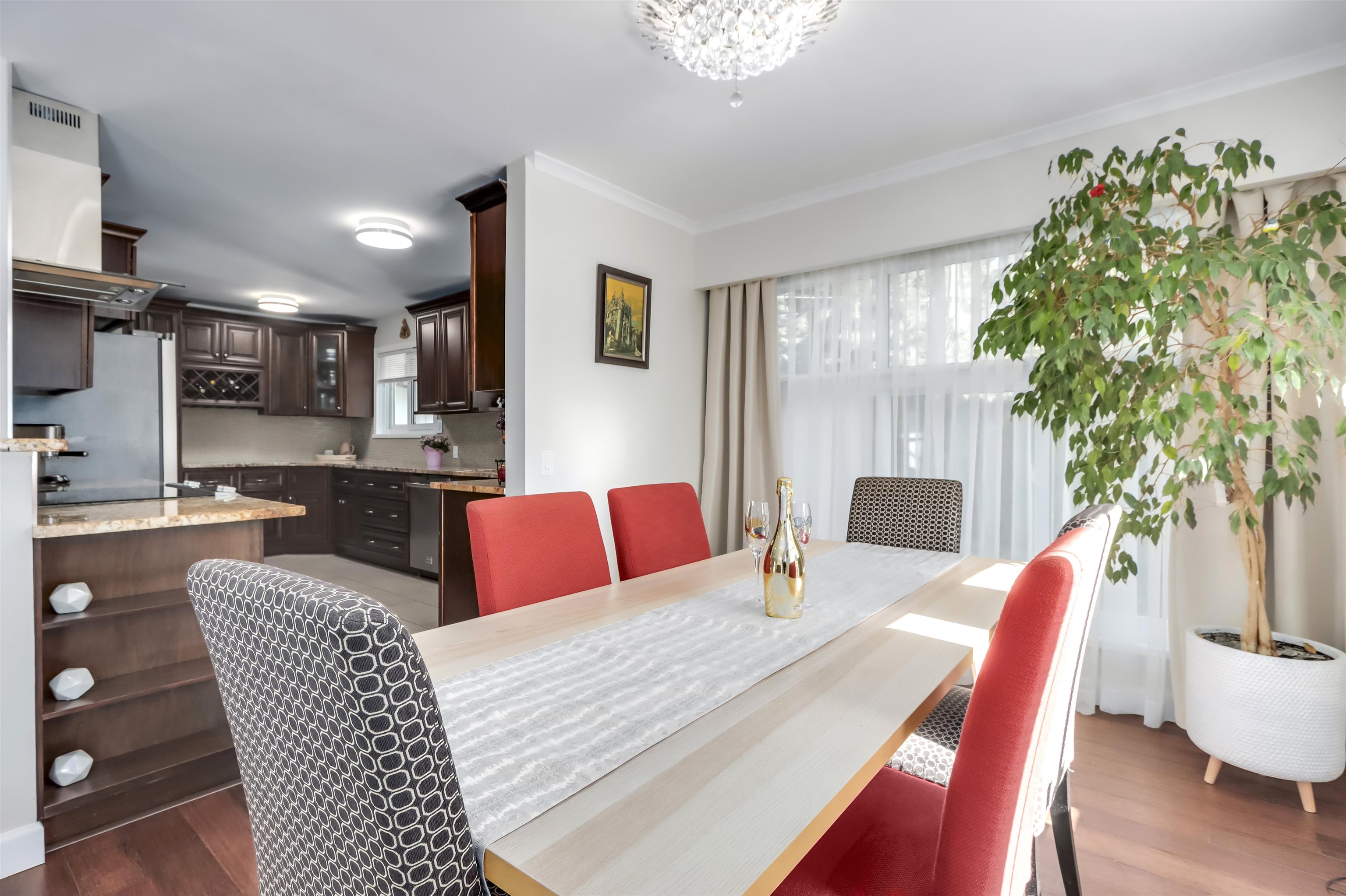 Listing image of 4555 RANGER AVENUE