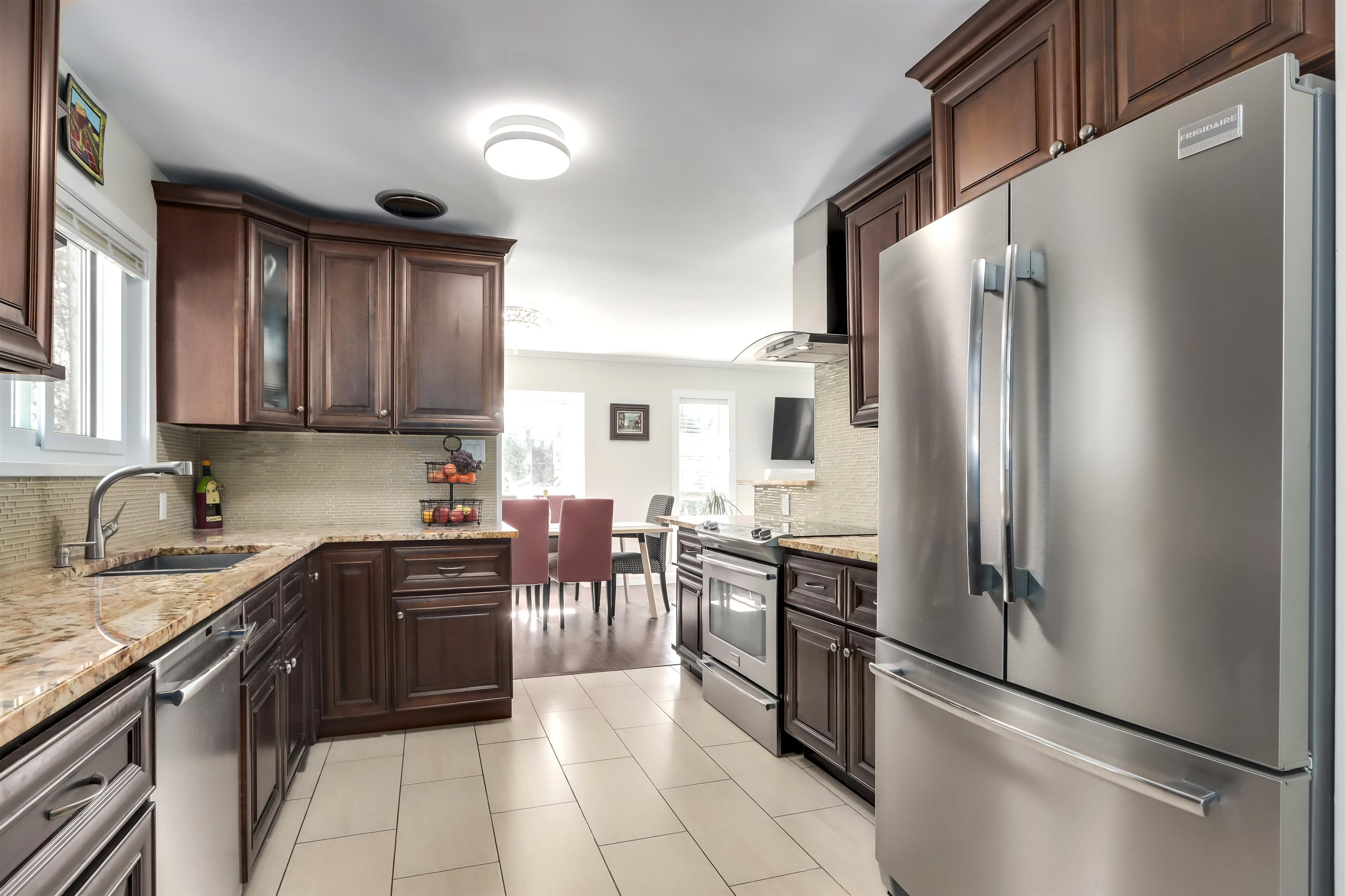 Listing image of 4555 RANGER AVENUE